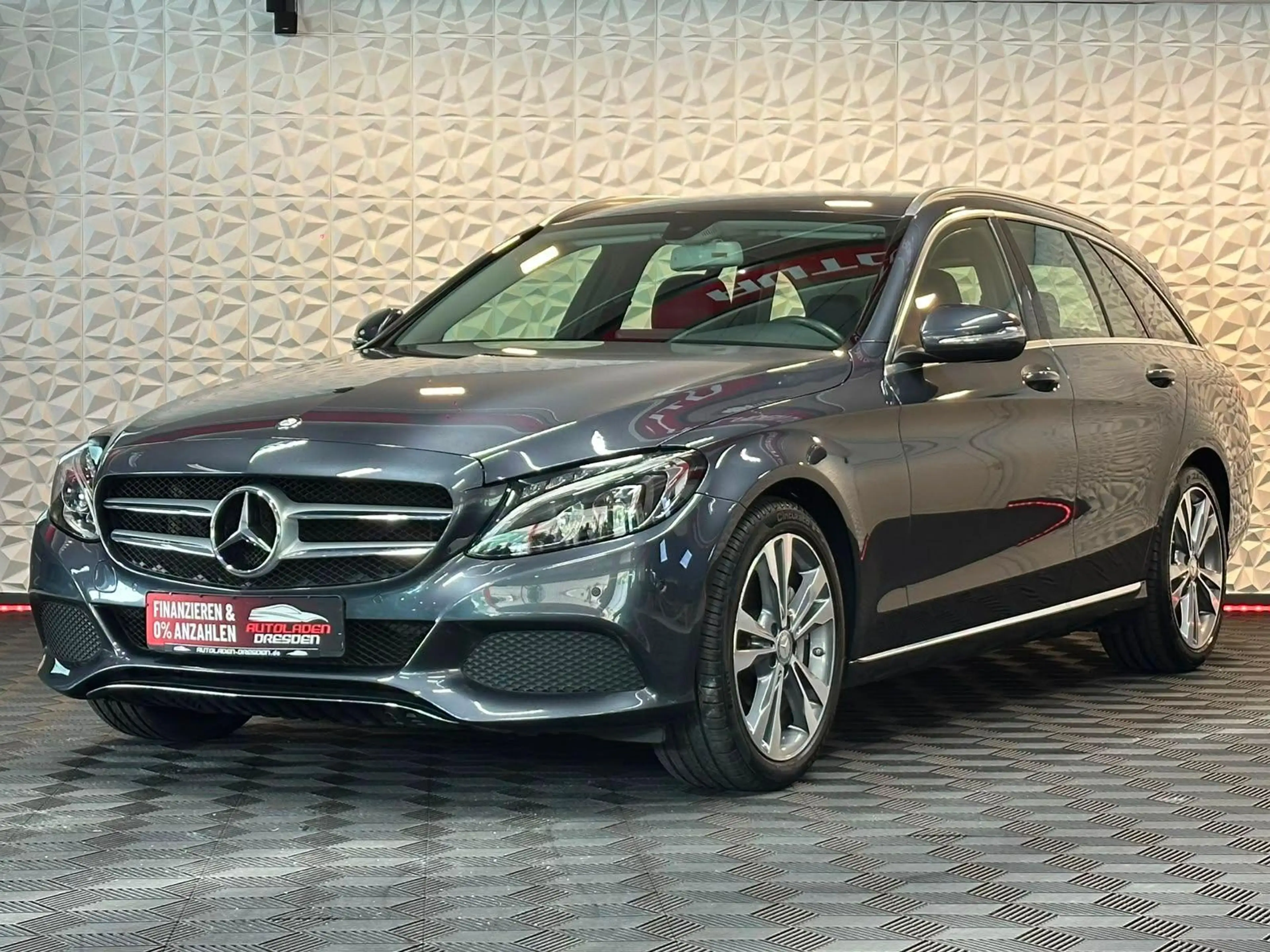 Mercedes-Benz C 250 C250 T AVANTGARDE LED#PDC#SHZ#NAVI#TEMPO — photo 4