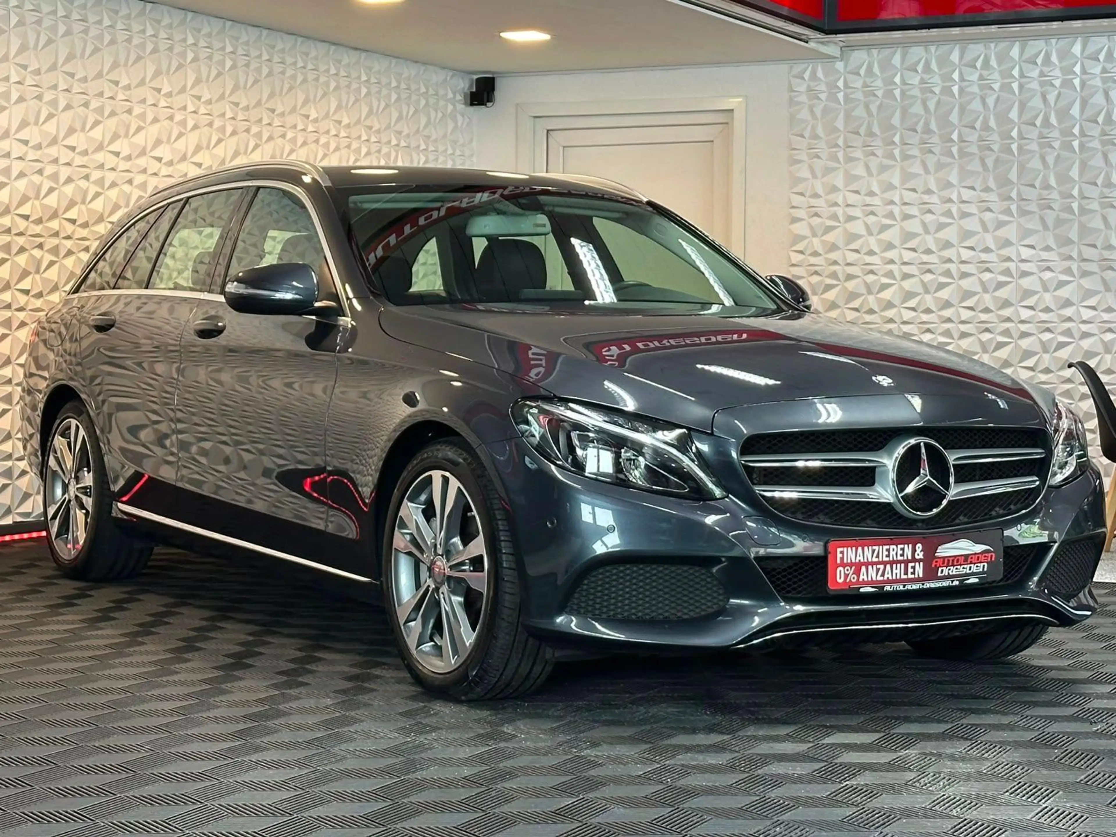 Mercedes-Benz C 250 C250 T AVANTGARDE LED#PDC#SHZ#NAVI#TEMPO — photo 2