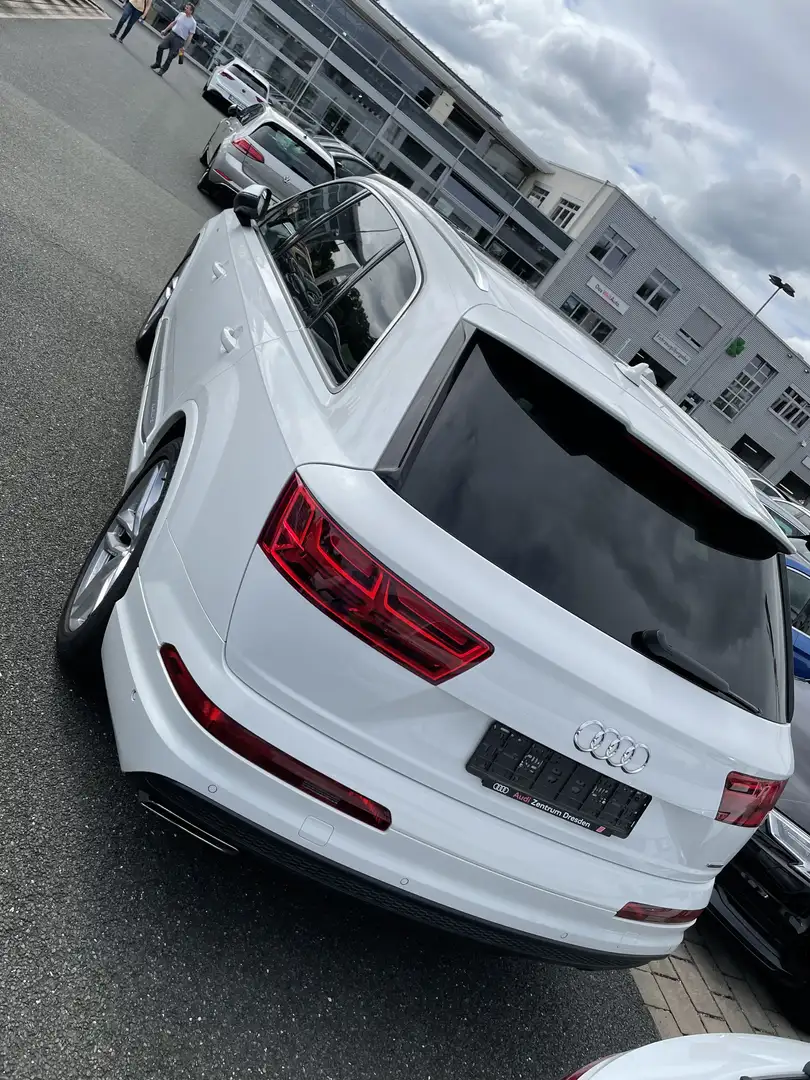Audi Q7 3.0 TDI quattro S-Line Weiß - 1
