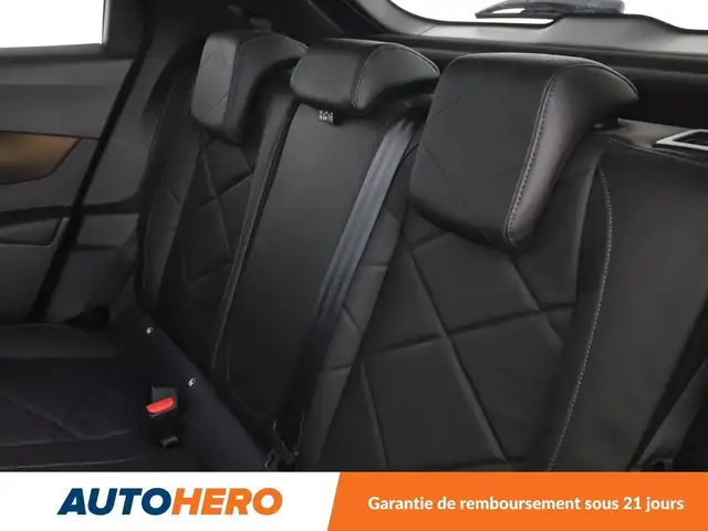 DS Automobiles DS 3 Crossback view 14