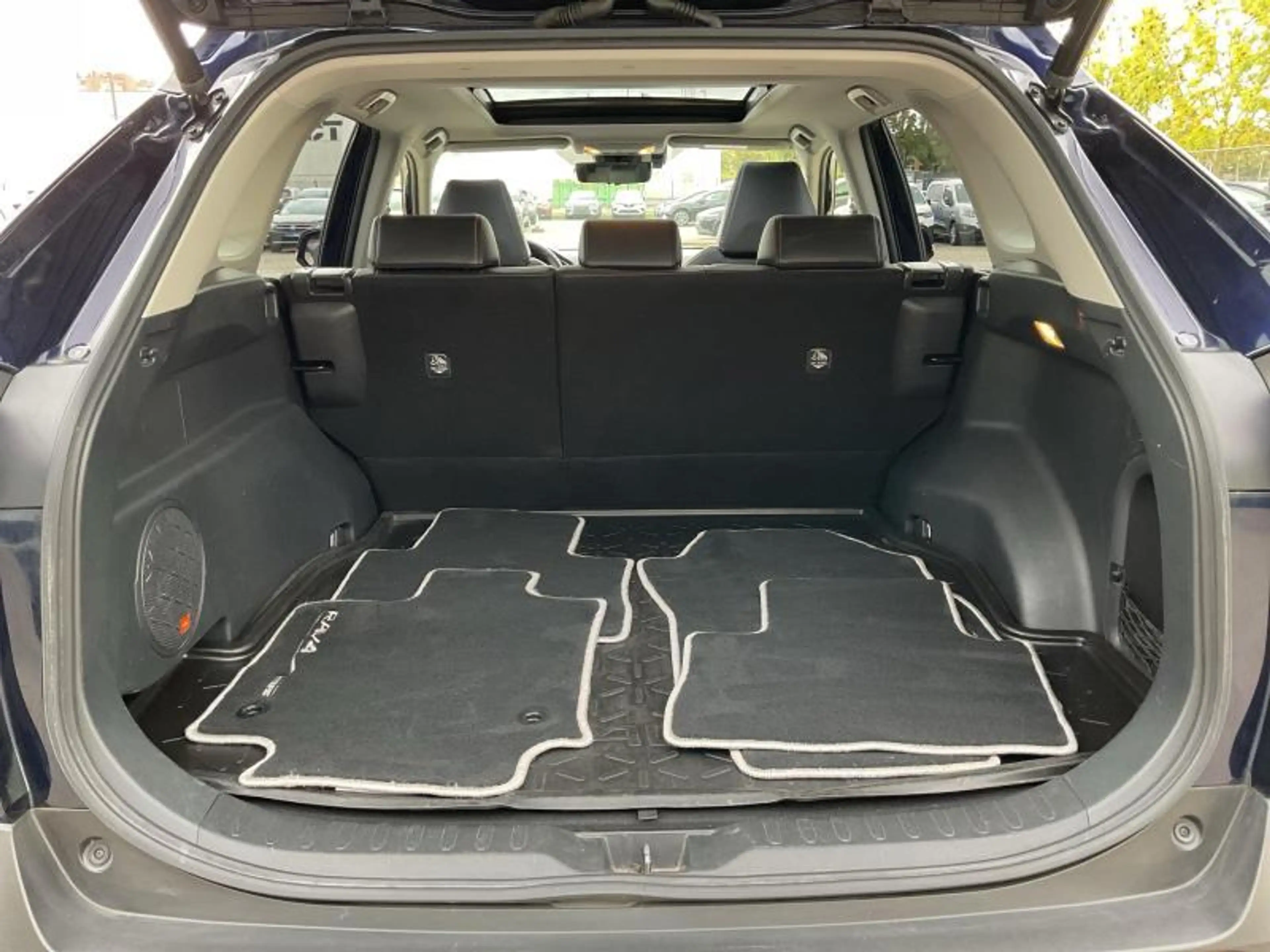 Toyota RAV4 Premium Plus JBL PANO — photo 26