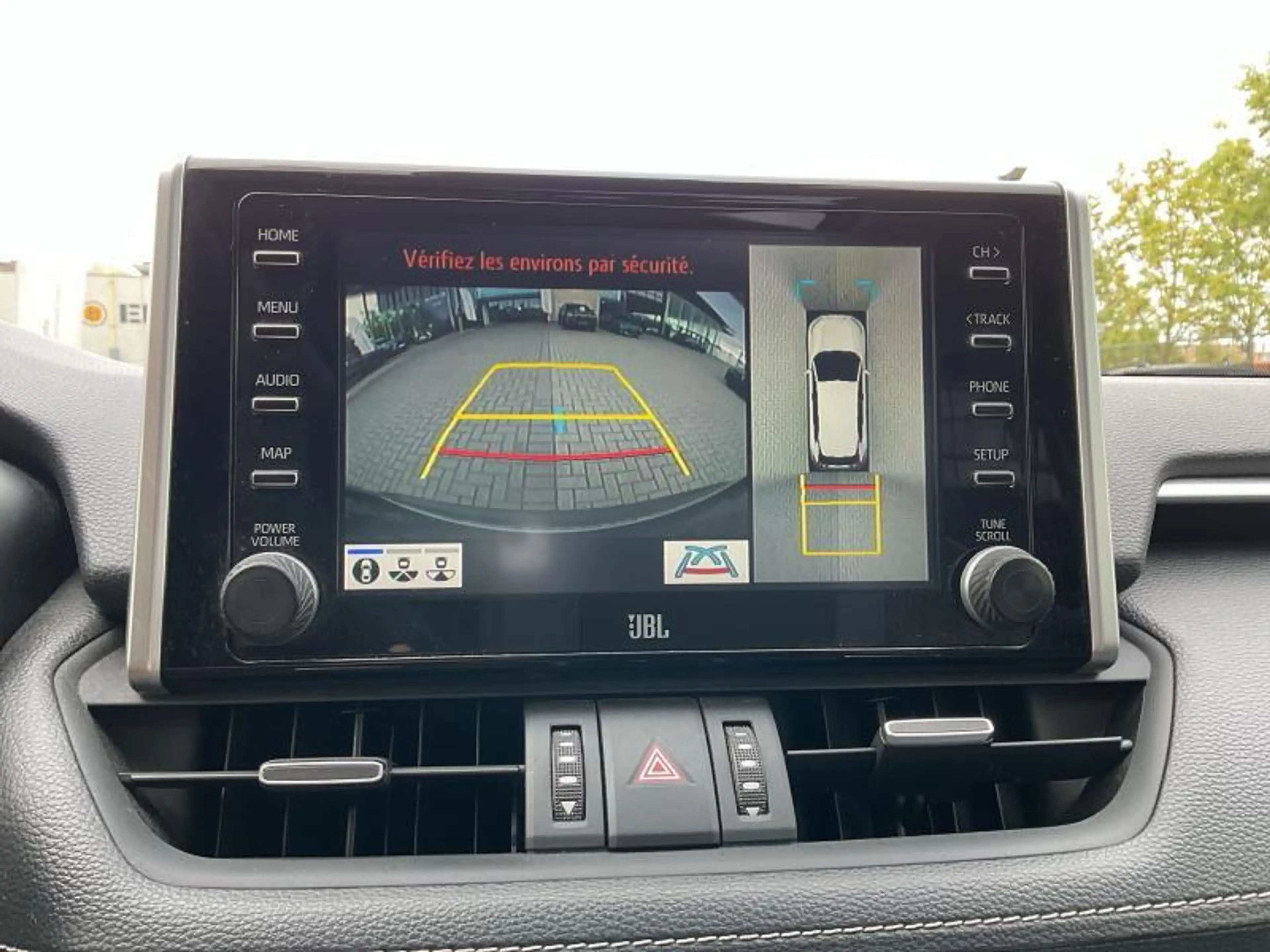 Toyota RAV4 Premium Plus JBL PANO — photo 16