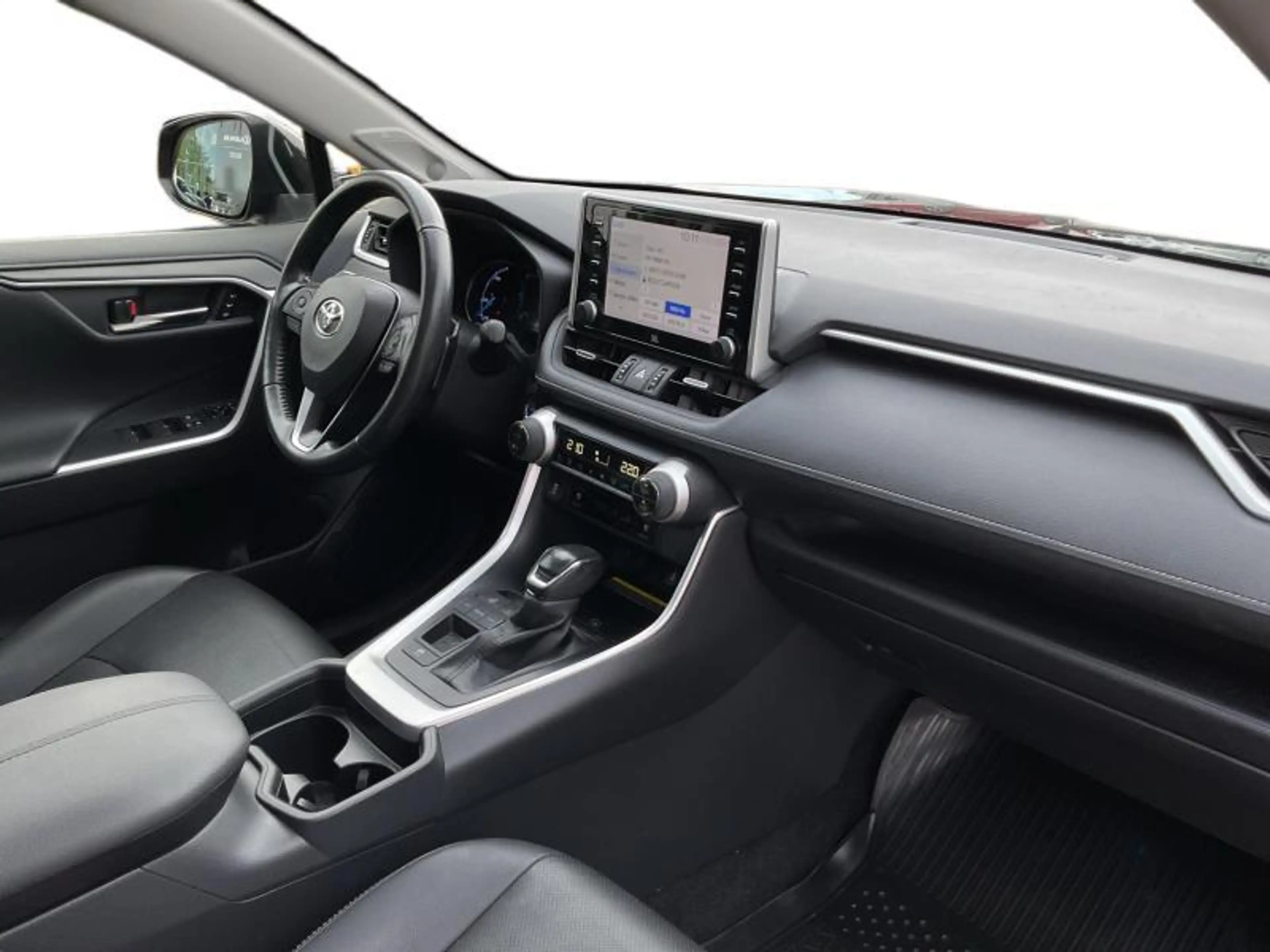 Toyota RAV4 Premium Plus JBL PANO — photo 6