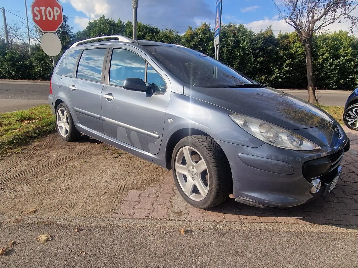 Peugeot 307 SW 2.0 hdi 16v Speed Up 136cv fap Grigio - 1