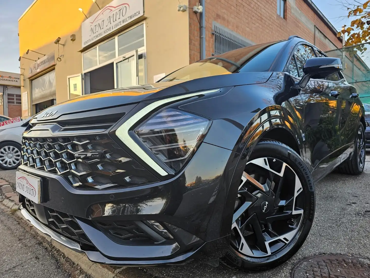 Kia Sportage 1.6 CRDI 136cv GT-Line Lounge*Navi*Bi-Xeno*Euro6D* Noir - 1