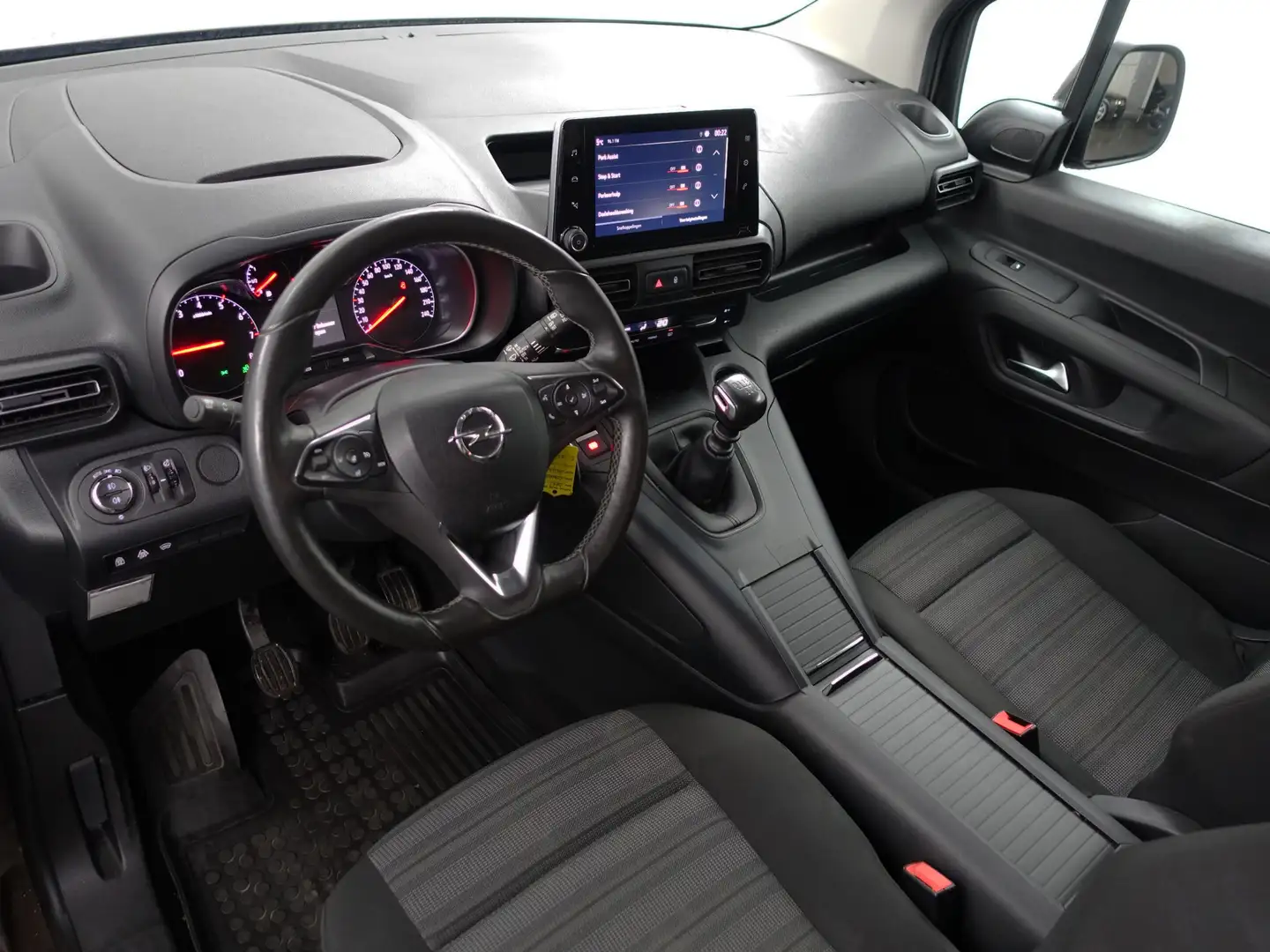 Opel Combo Tour 1.2 Turbo L2H1 Edition- 360 Camera, Stuur/Sto Braun - 2