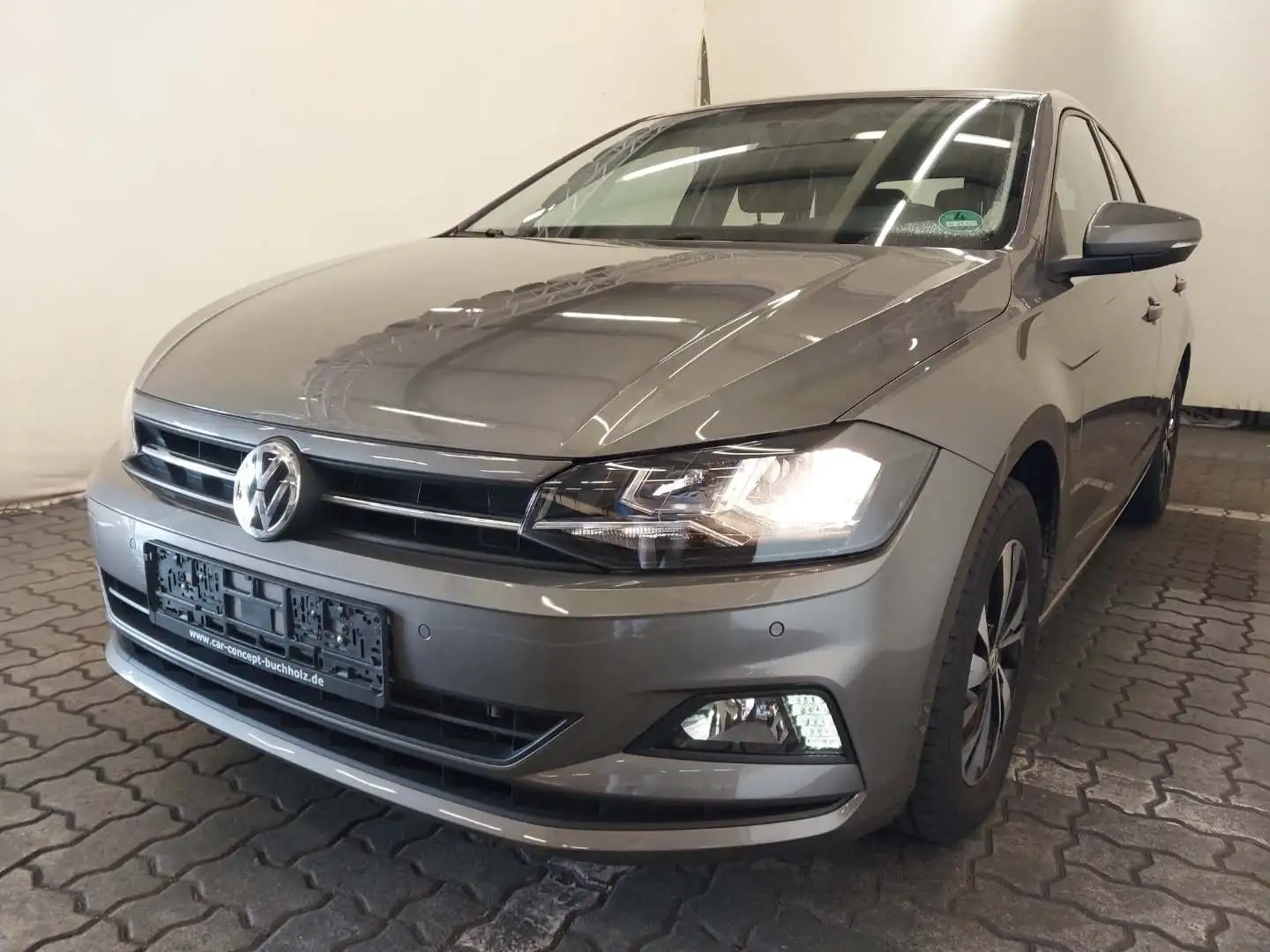Volkswagen Polo Comfortline DSG SHZ Grau - 1