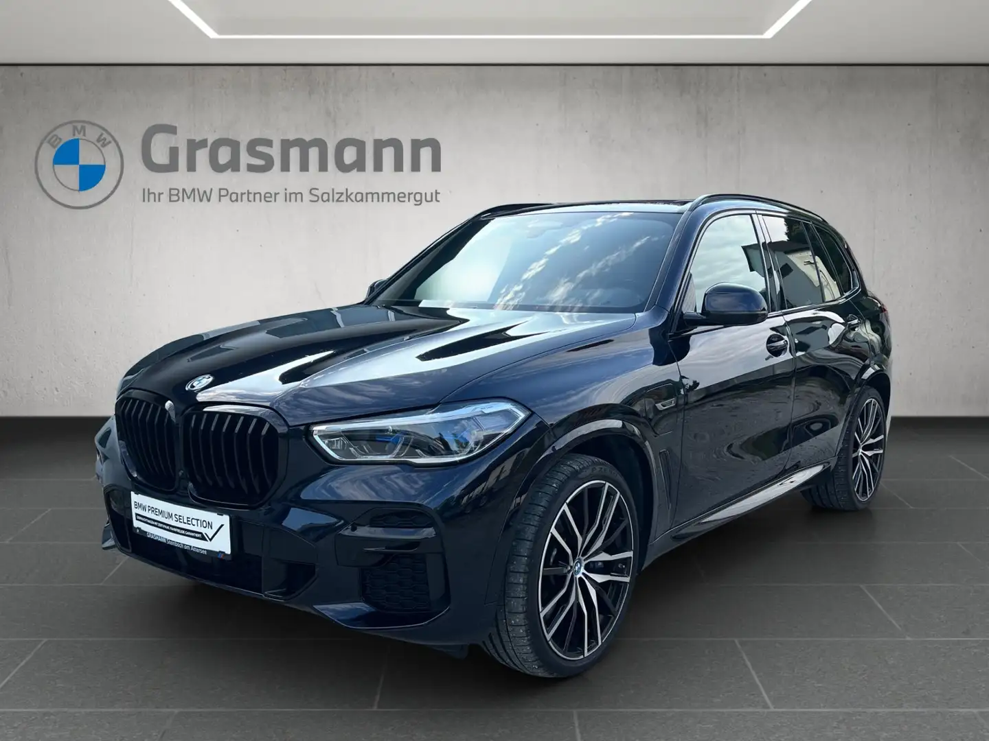 BMW X5 xDrive45e Schwarz - 1