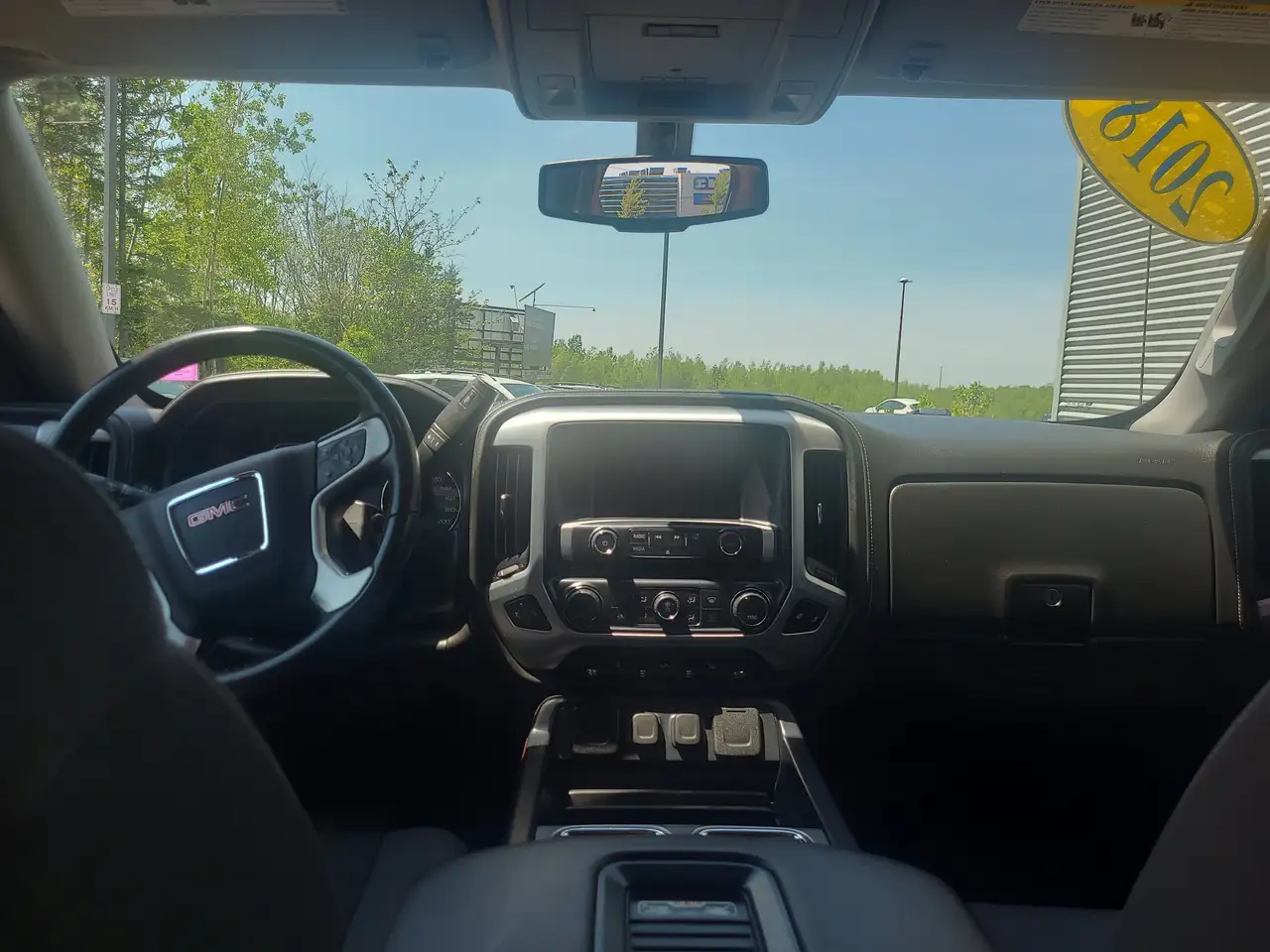 GMC Sierra 1500 photo GMC Sierra 1500