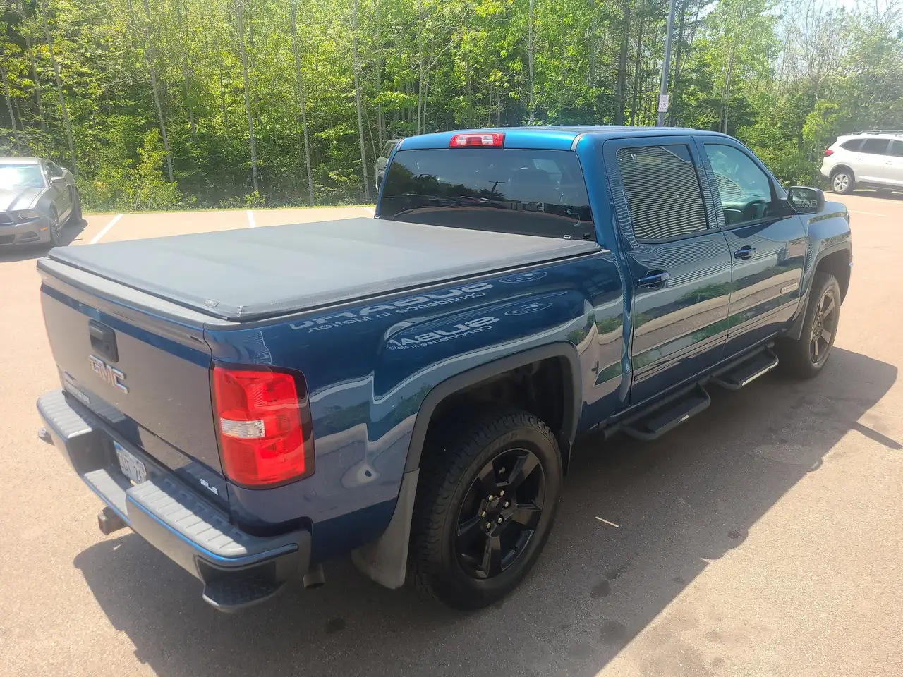 GMC Sierra 1500 photo GMC Sierra 1500