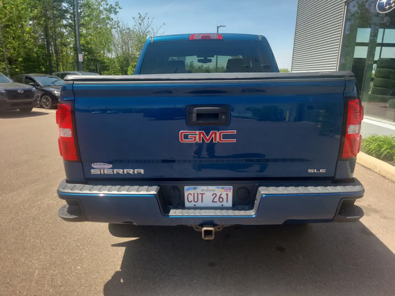 GMC Sierra 1500 photo GMC Sierra 1500