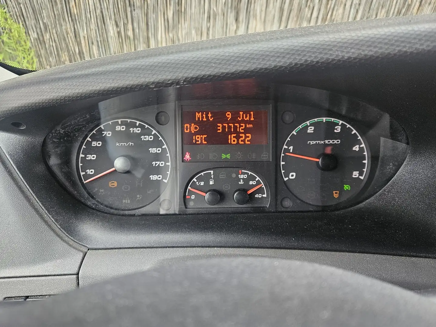 Iveco Daily Kasten/Koffer (nicht import) Weiß - 2