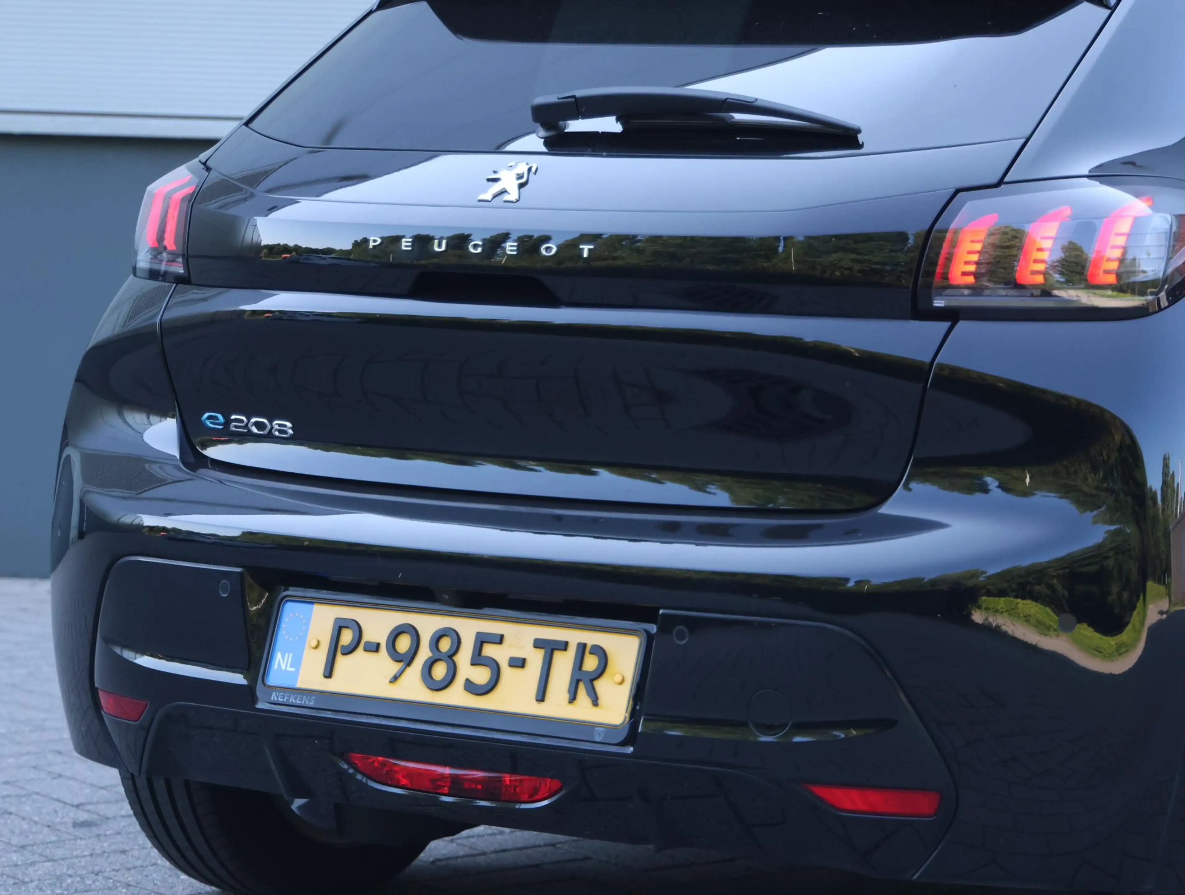 Peugeot e-208 EV Allure Pack 50 kWh — photo 6