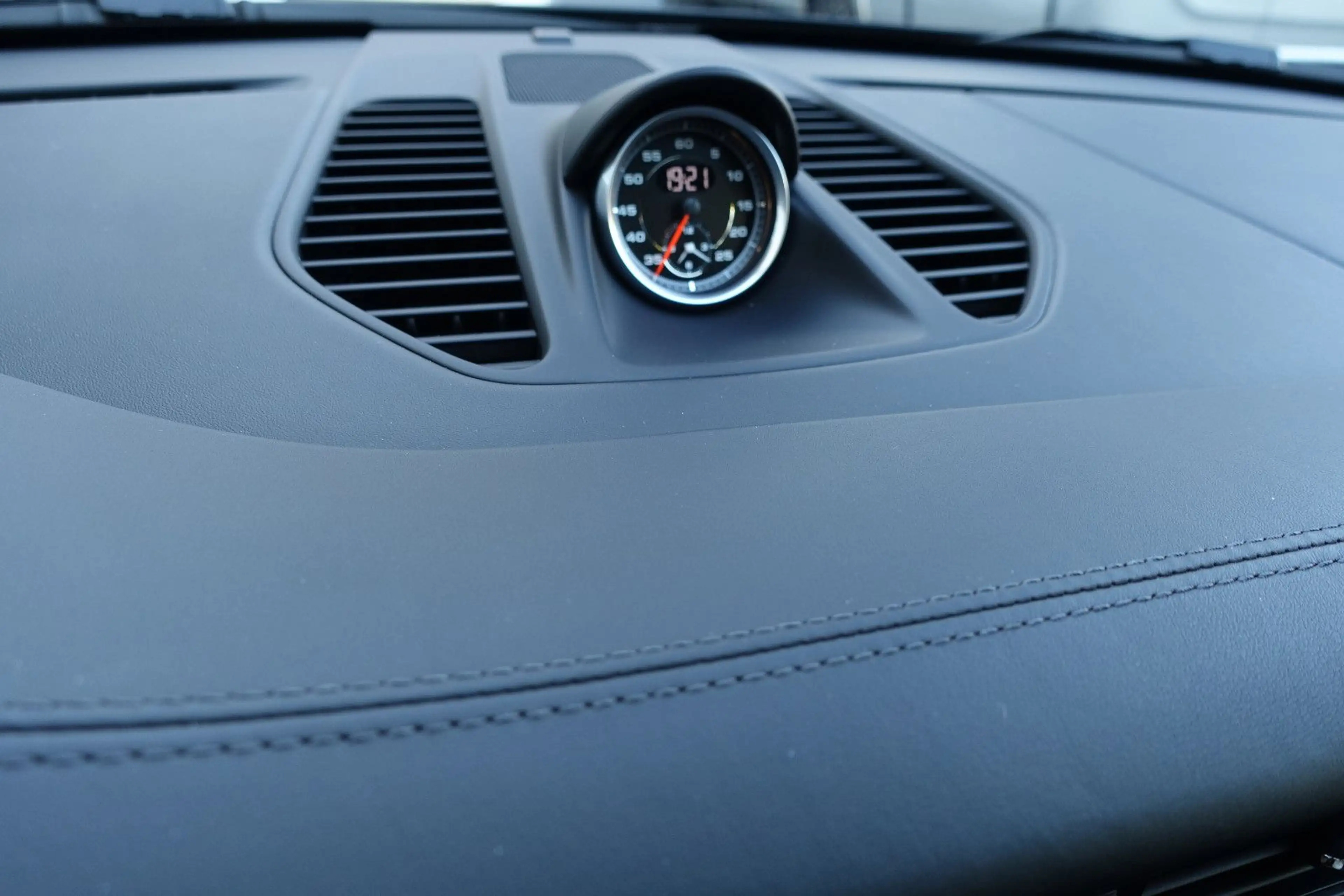 Porsche 991 911 Carrera GTS Cabrio 991.2 Approved 5-28 — photo 12