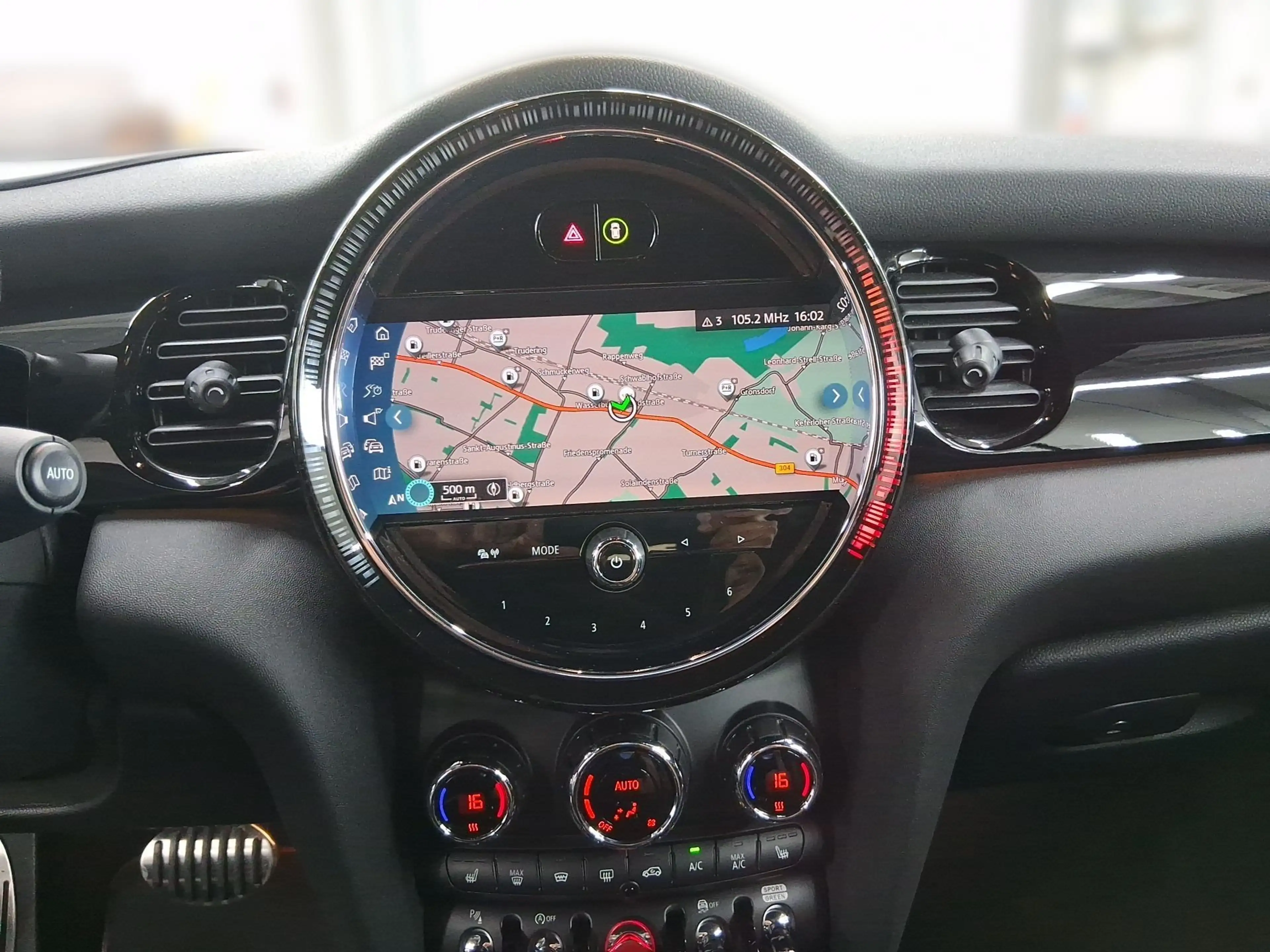 MINI John Cooper Works Cabrio John Cooper Works DrivAss*ParkAss*HeadUp*Harman — photo 9