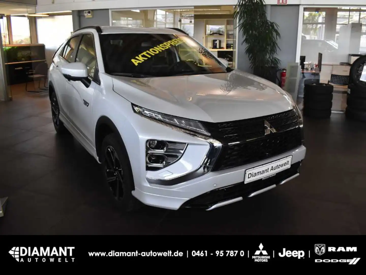 Mitsubishi Eclipse Cross PHEV Select 2.4 MIVEC 4WD Bianco - 1