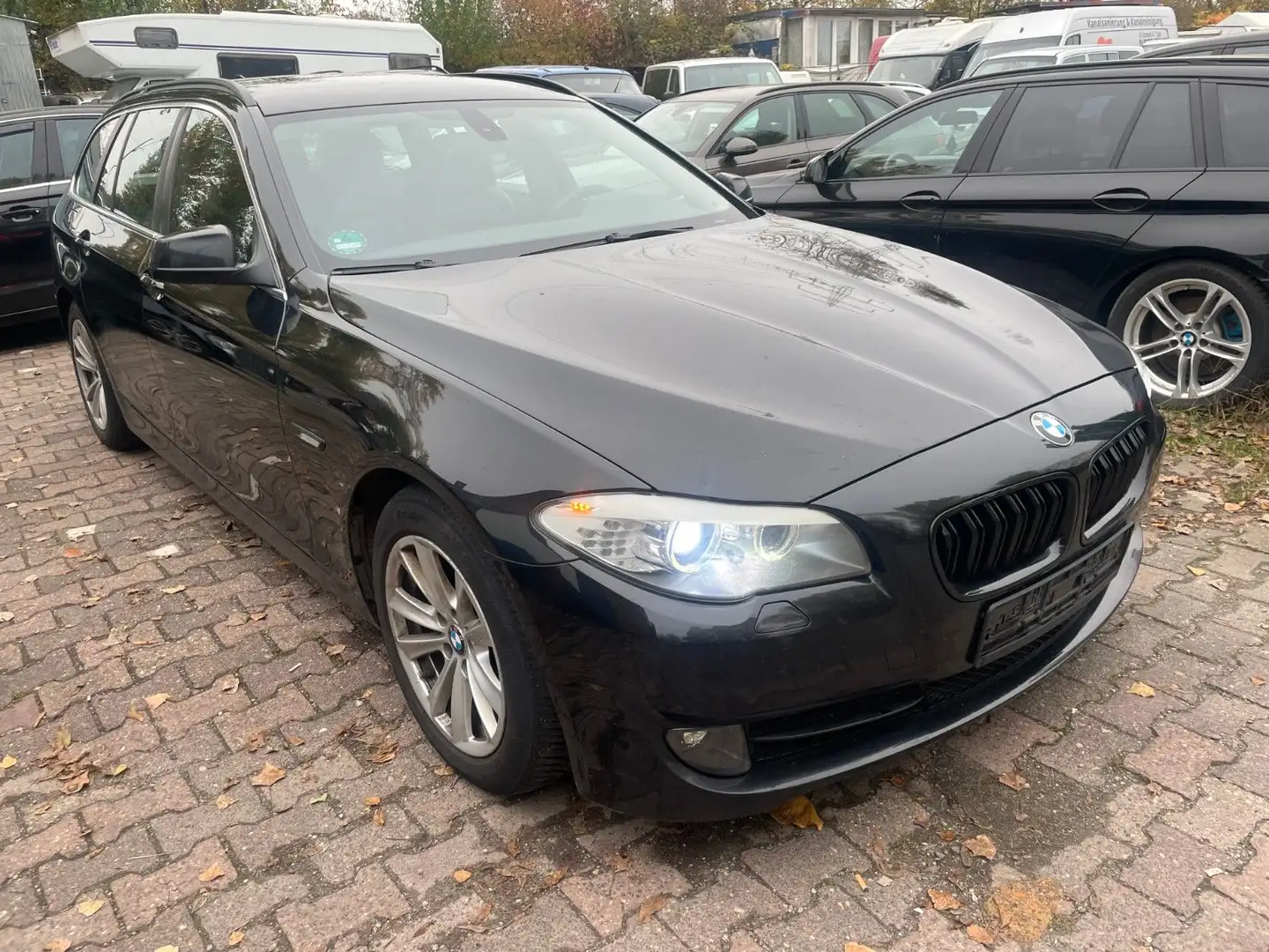 BMW 530 5 Touring 530 d xDrive Schwarz - 1