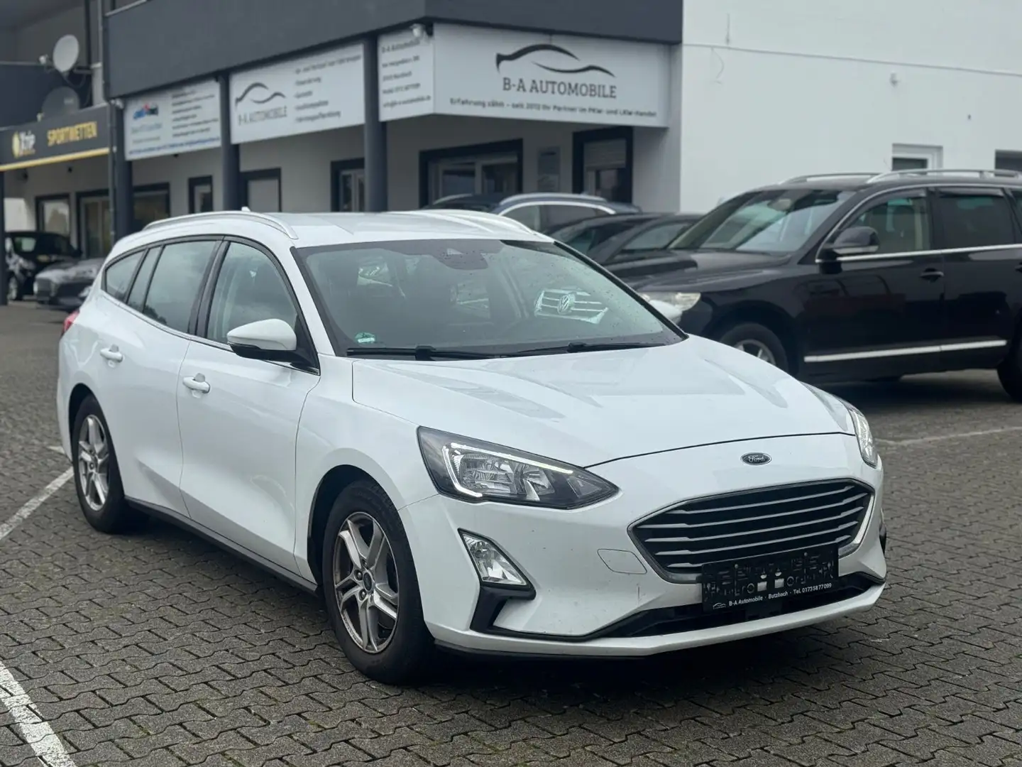 Ford Focus Turnier Cool & Connect Blanc - 1