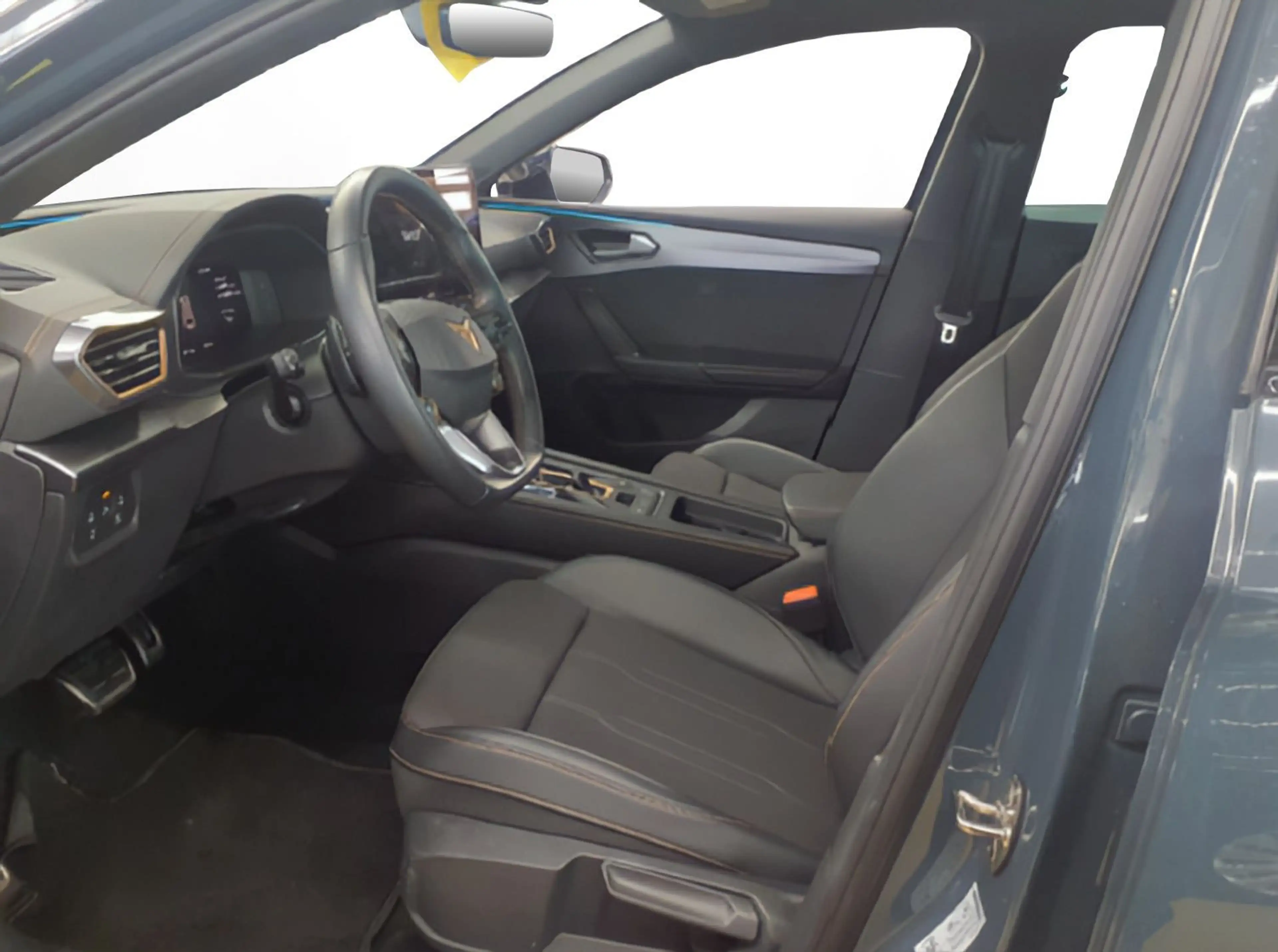 CUPRA Leon ST 1.5 eHybrid AHK Matrix LM 18" Navi RFK A — photo 3