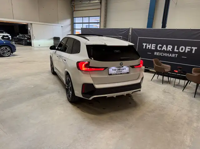 BMW X1 view 3