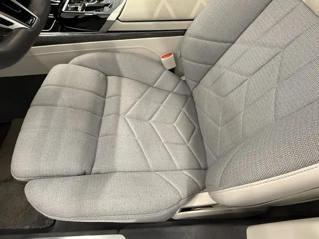 BMW i7 xDrive60 Ansicht 12