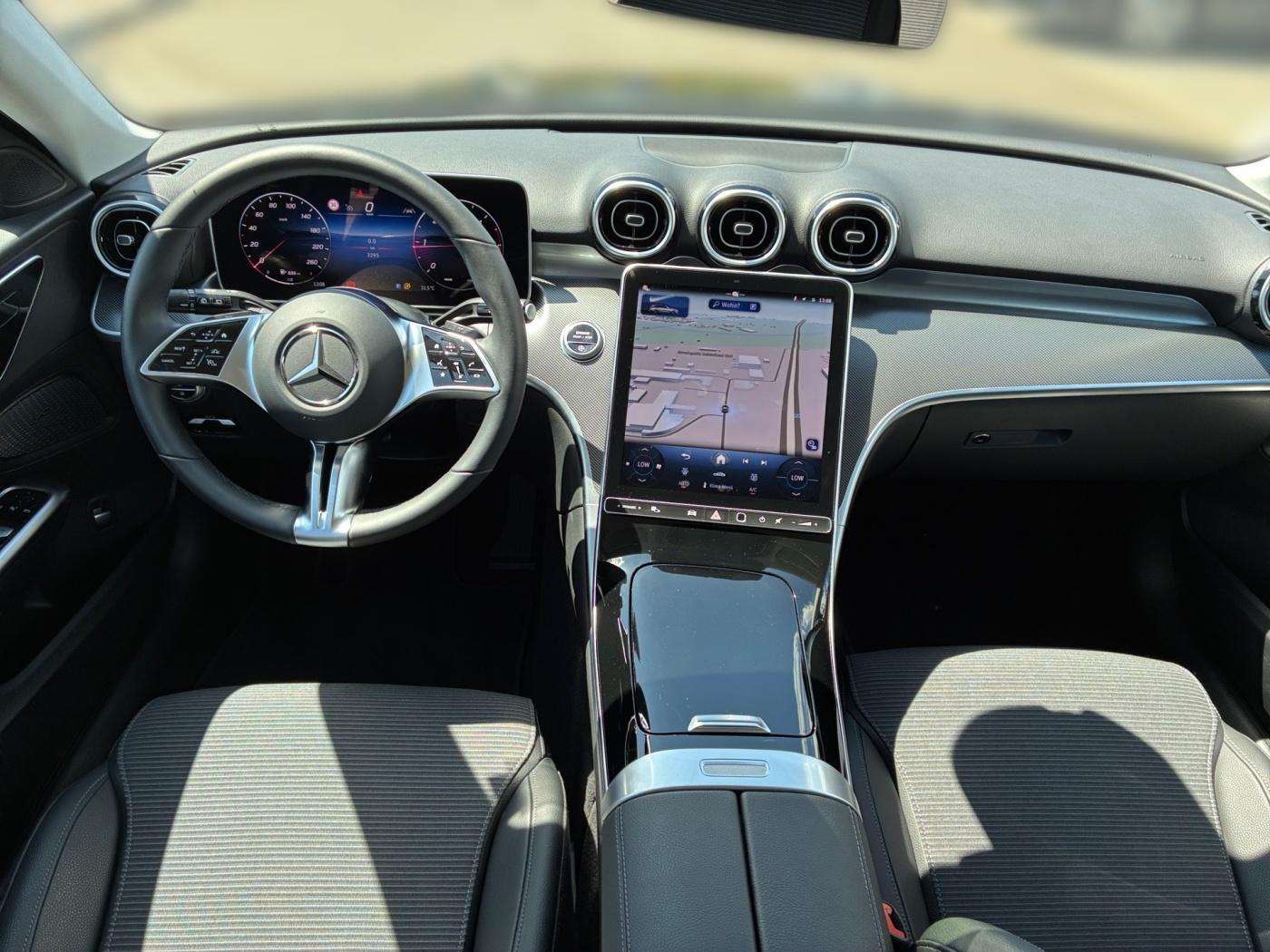 Mercedes-Benz C 220