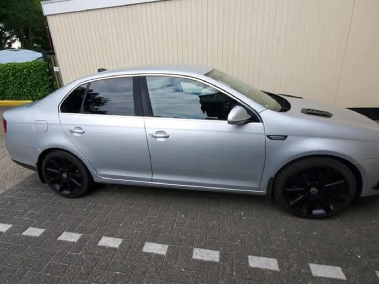 Volkswagen Jetta Jetta 2.0 FSI Comfortl.Bns Argent - 2