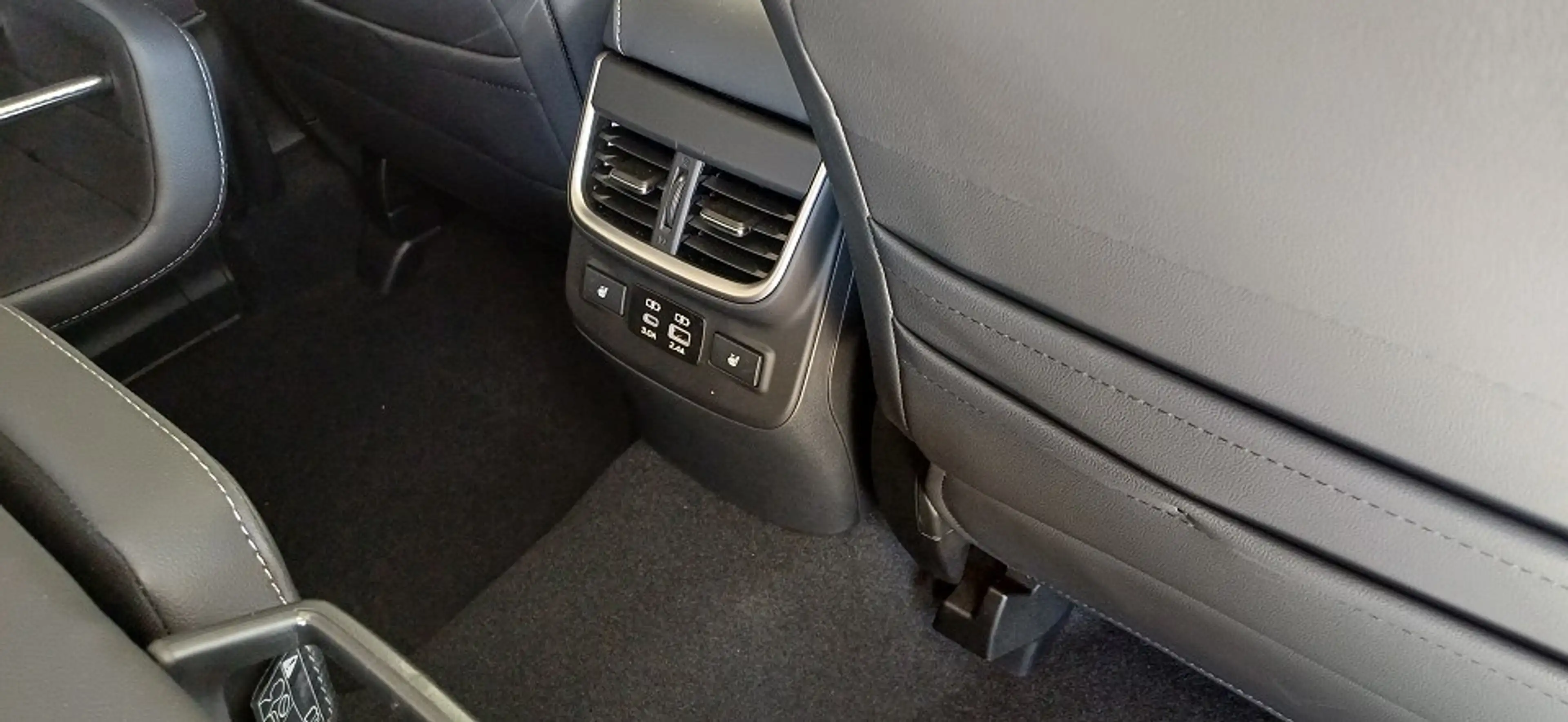 Subaru OUTBACK 2,5i Platinum Lineartr — photo 6