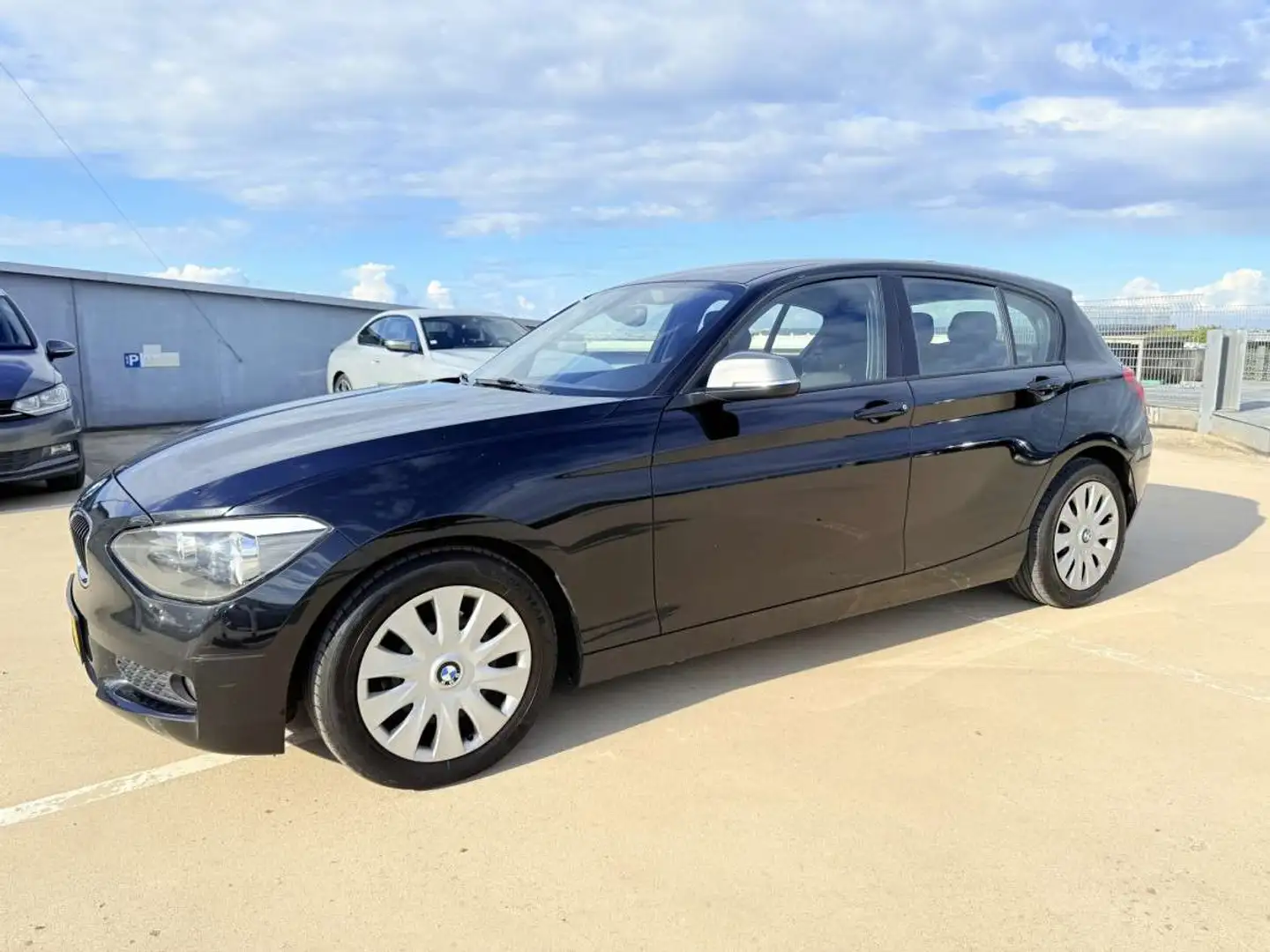 BMW 116 d  116 Efficient Dynamics Noir - 1