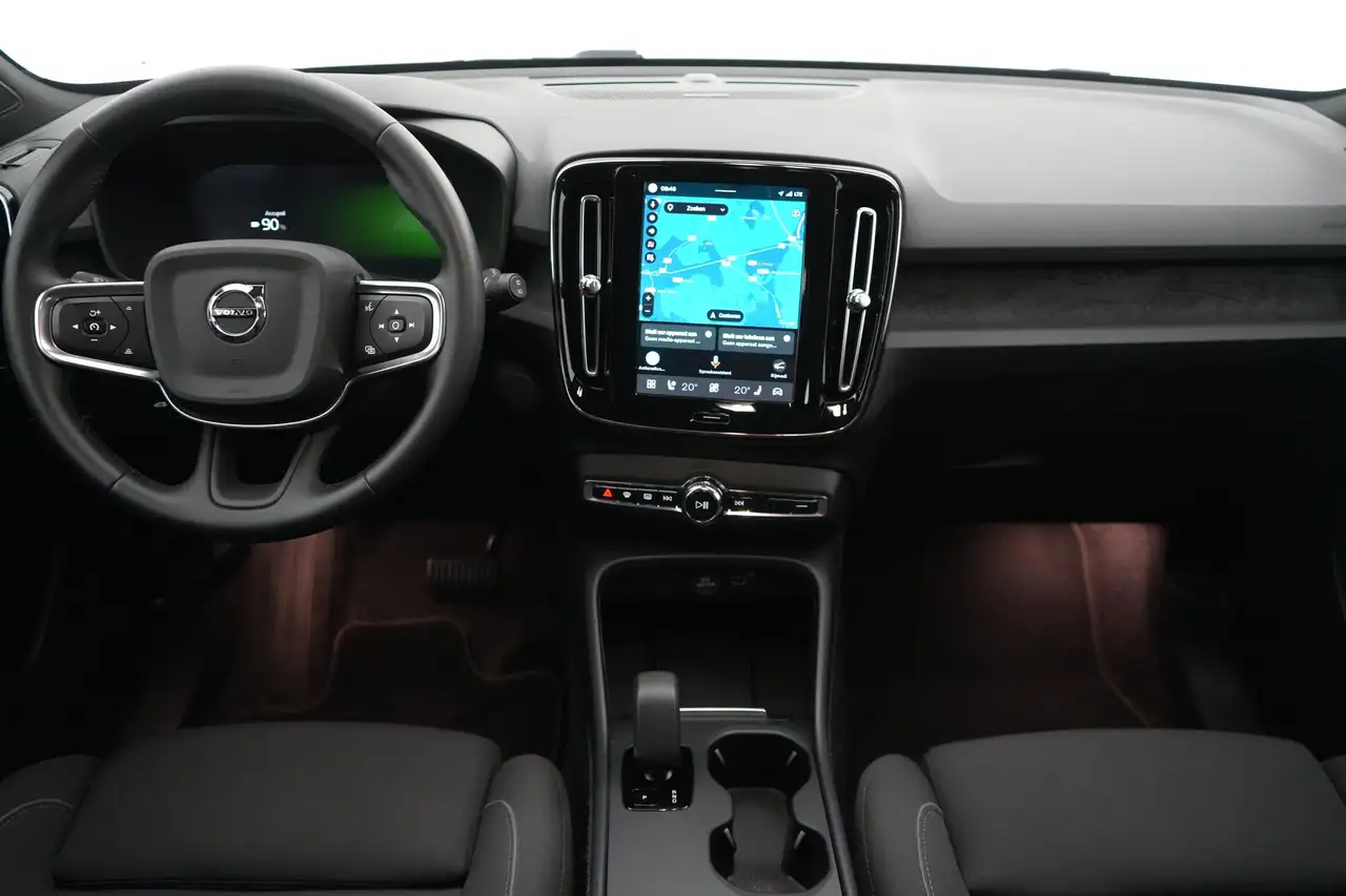 Volvo EX40 82 kWh Single Motor Extended Range Plus Dark LED G, миниатюра 14