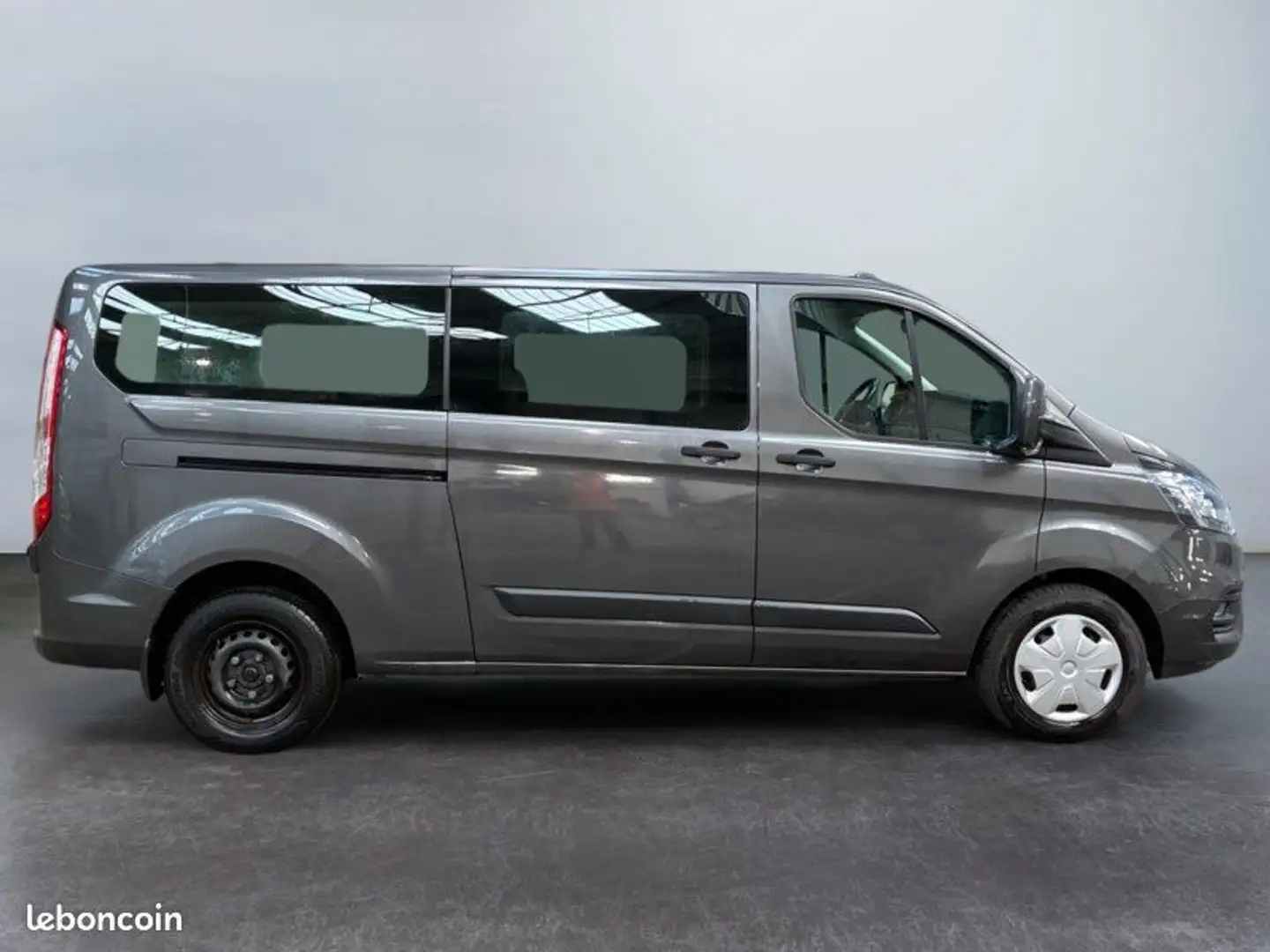 Ford minibus 9pl L2H1 2,0 130ch Trend Business Сірий - 2