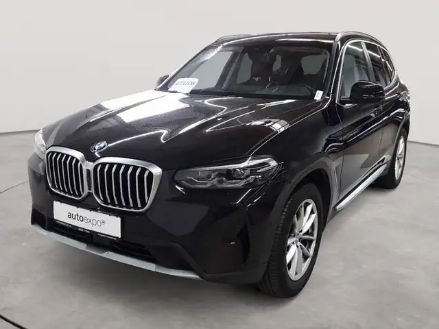 BMW X3 view 2