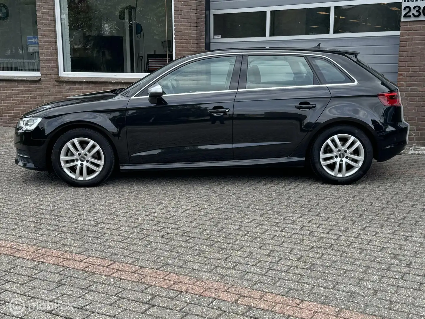 Audi A3 Sportback 1.6 TDI ECC-AIRCO/CRUISE/LEDER/NAVI Zwart - 2