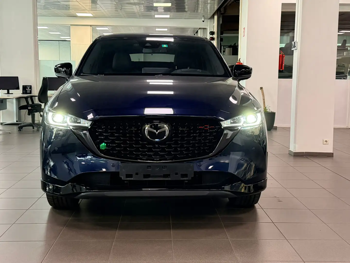 Mazda CX-5 CX-5 2.0i SKYACTIV-G 2WD Homura Blau - 2