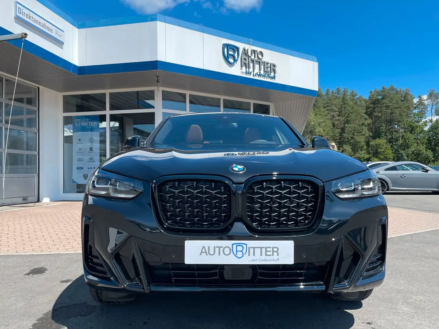 BMW X4 20i xDrive M Sport AHK+Pano+ACC Schwarz - 2