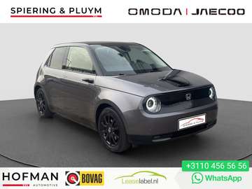 Base | Pano | Stoelverwarming | Carplay | Dealer o
