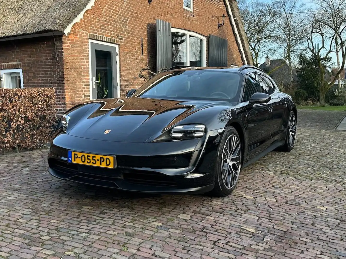 Porsche Taycan Taycan Sport Turismo 93 kWh Performance Accu Zwart - 1