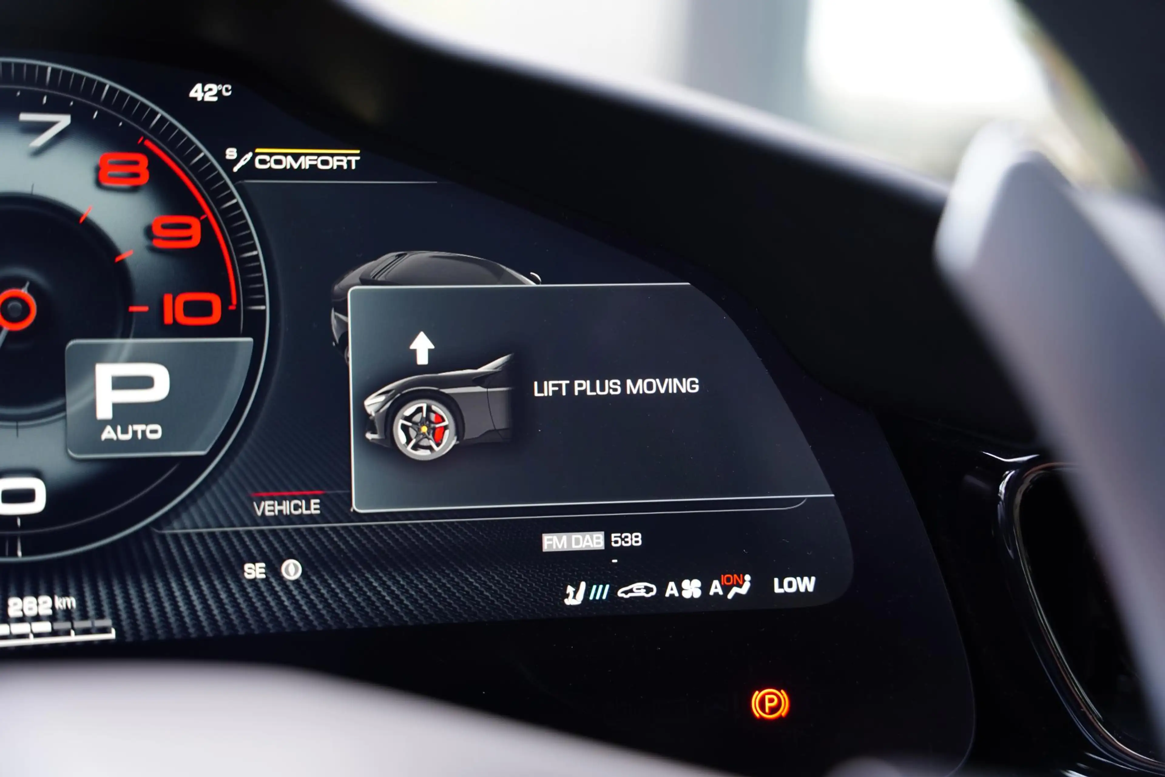 Ferrari Purosangue 6.5 V12 / NL-AUTO / BTW / Carbon / Massage / 8 D.K — photo 16