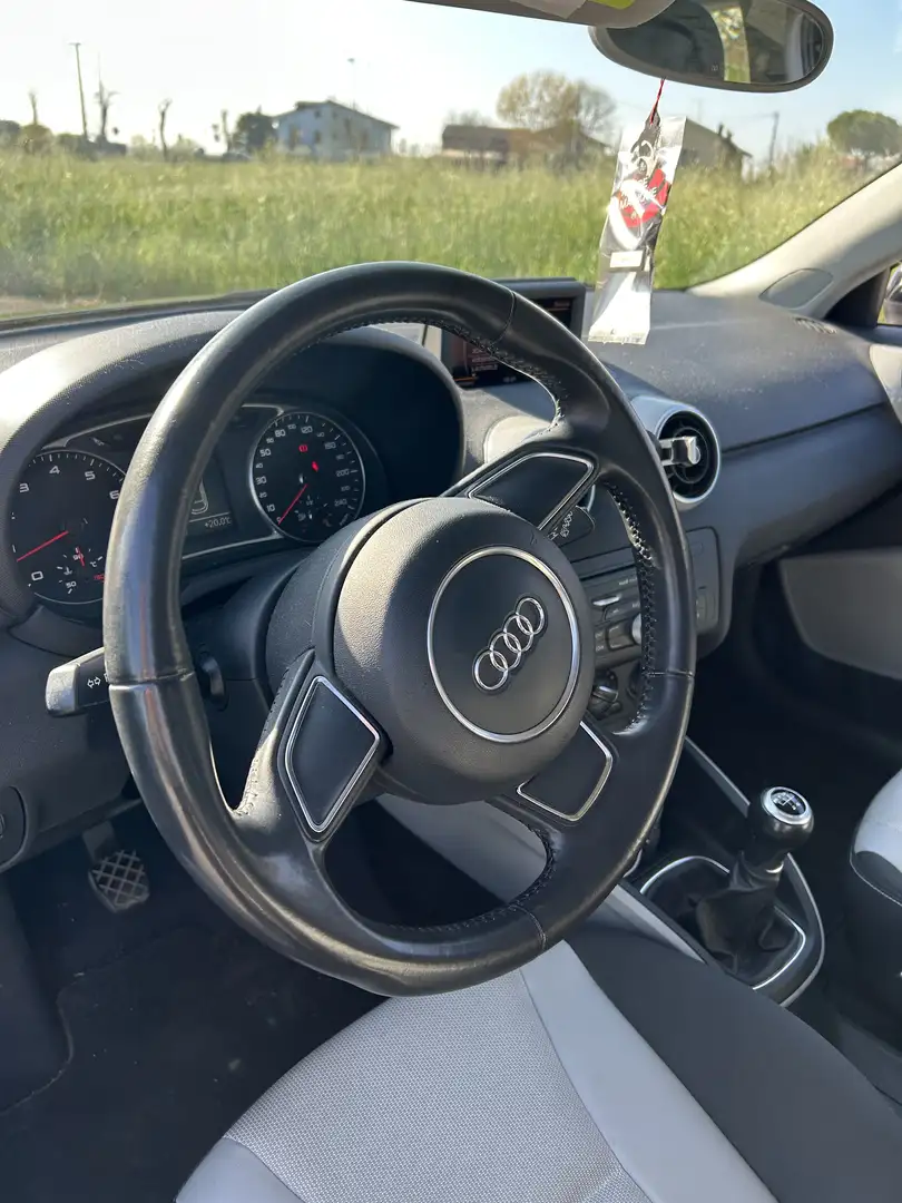 Audi A1 1.2 tfsi Ambition c/clima - 1