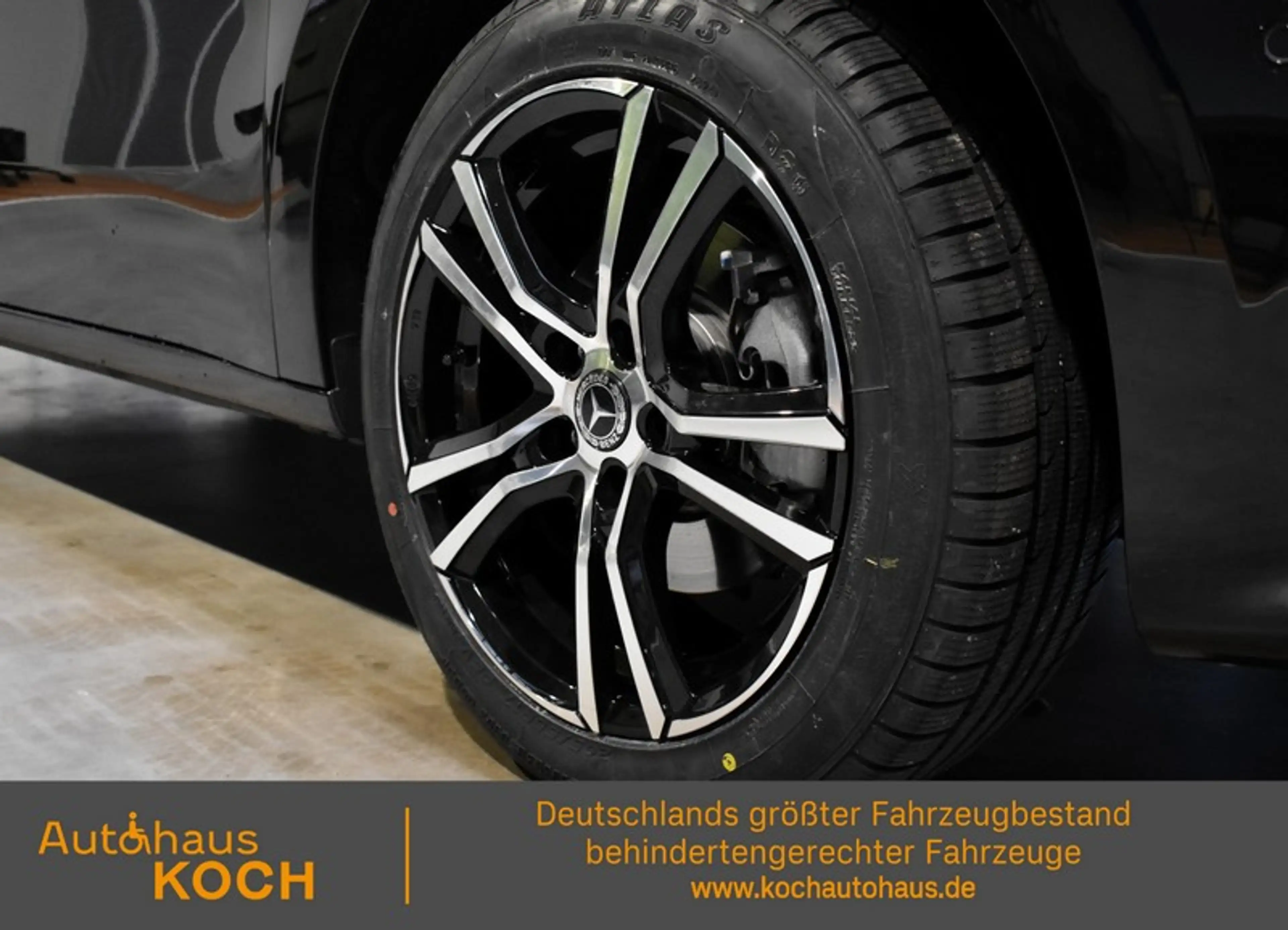 Mercedes-Benz T-Class lang 180 Progressive Rollstuhlgerecht — photo 7