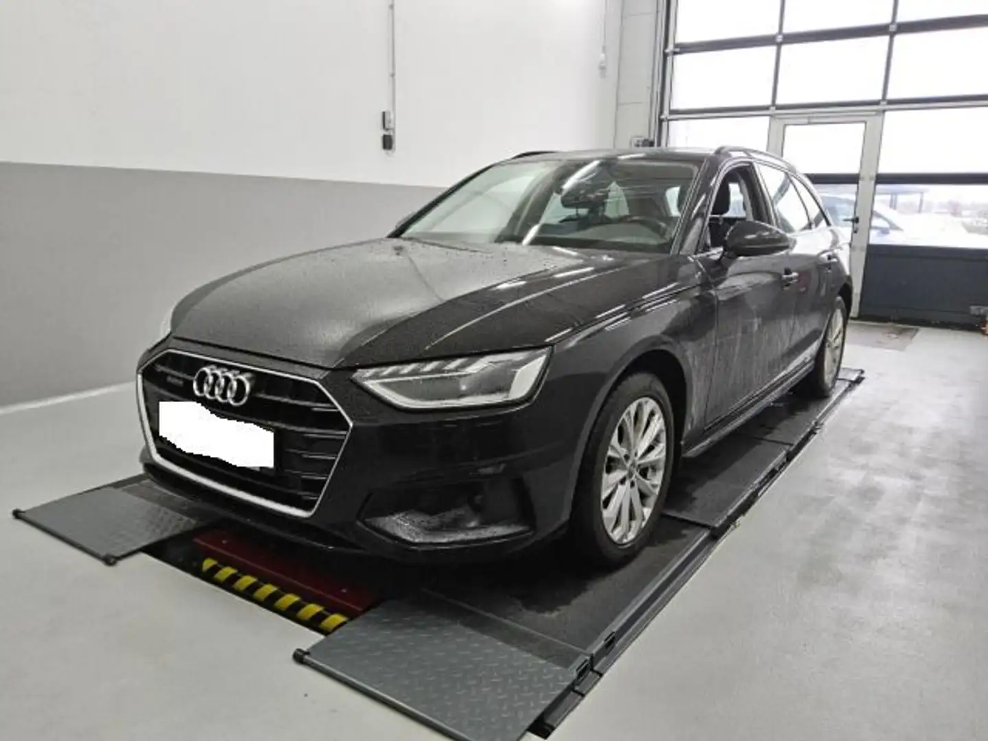 Audi A4 40 TDI quattro S-tronic 8-fach bereift Negro - 2
