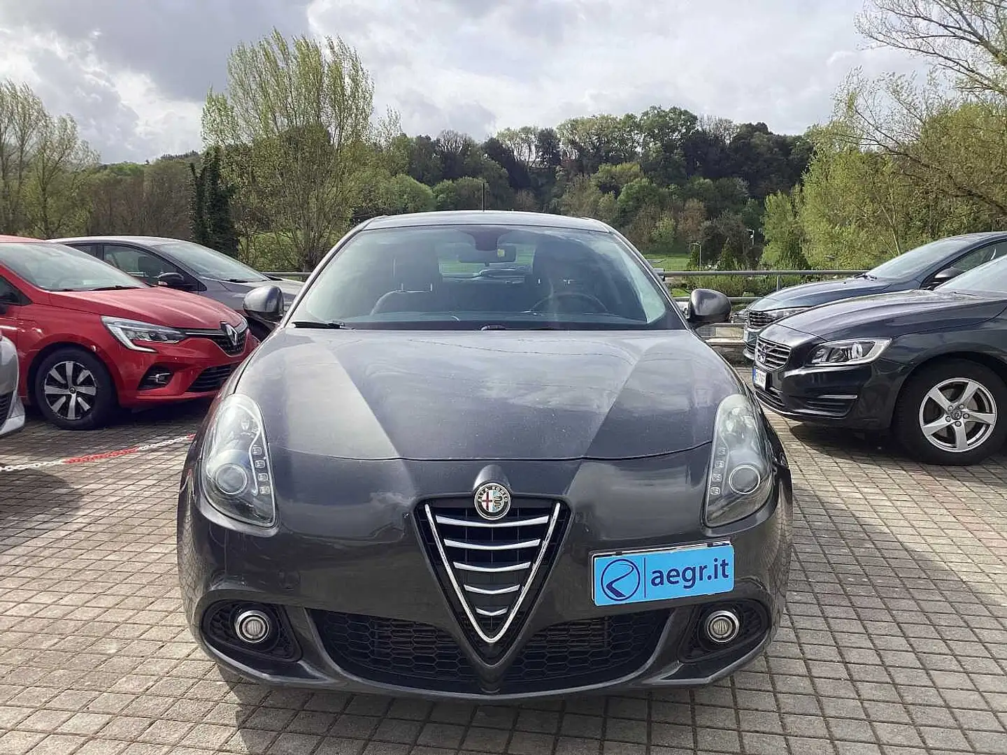 Alfa Romeo Giulietta (2010-21) 1.6 JTDm-2 105 CV Distinctive Gris - 2