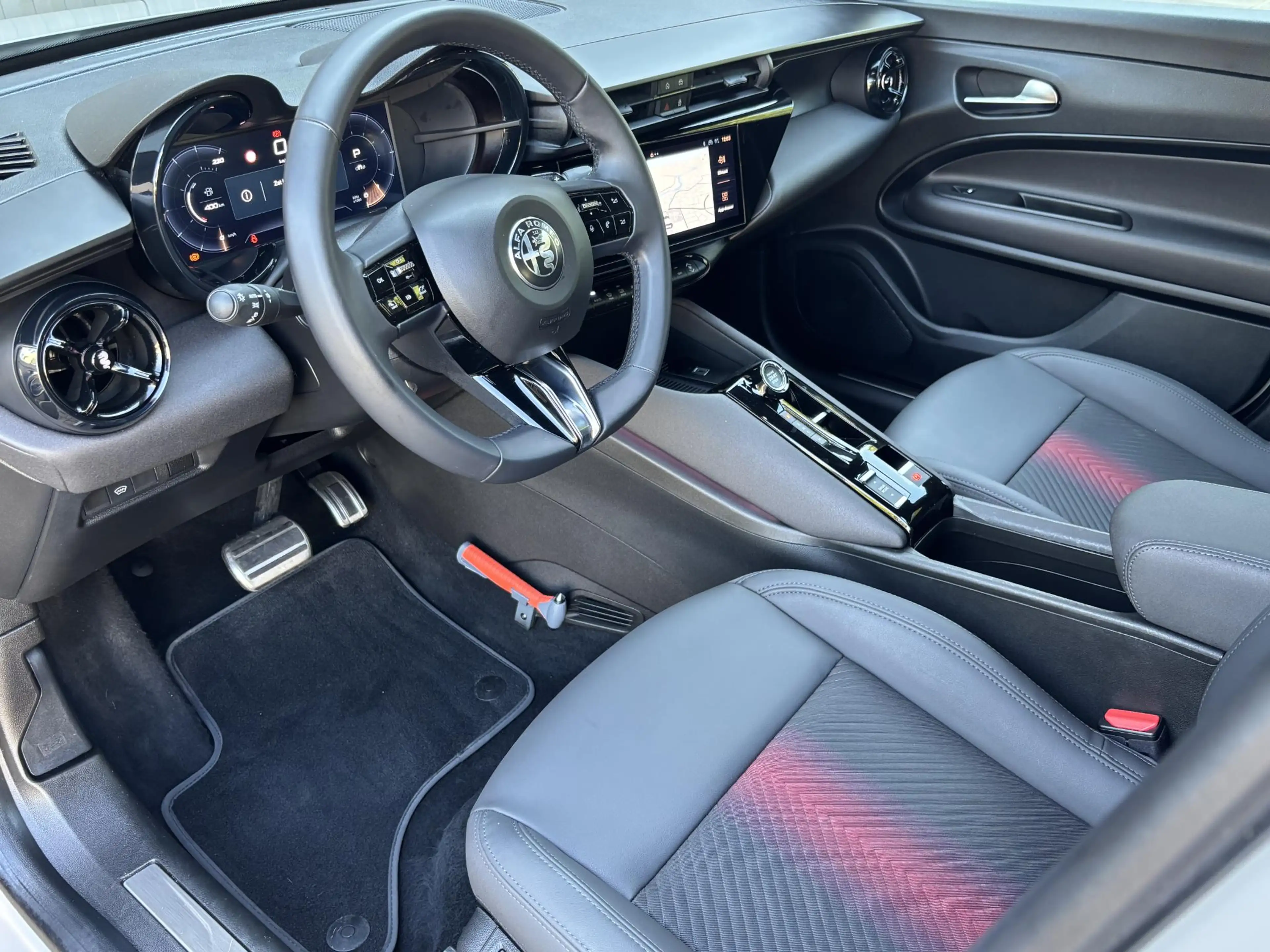Alfa Romeo Junior 1.2 Turbo Hybrid Ibrida Speciale | Stoelverwarming — photo 8