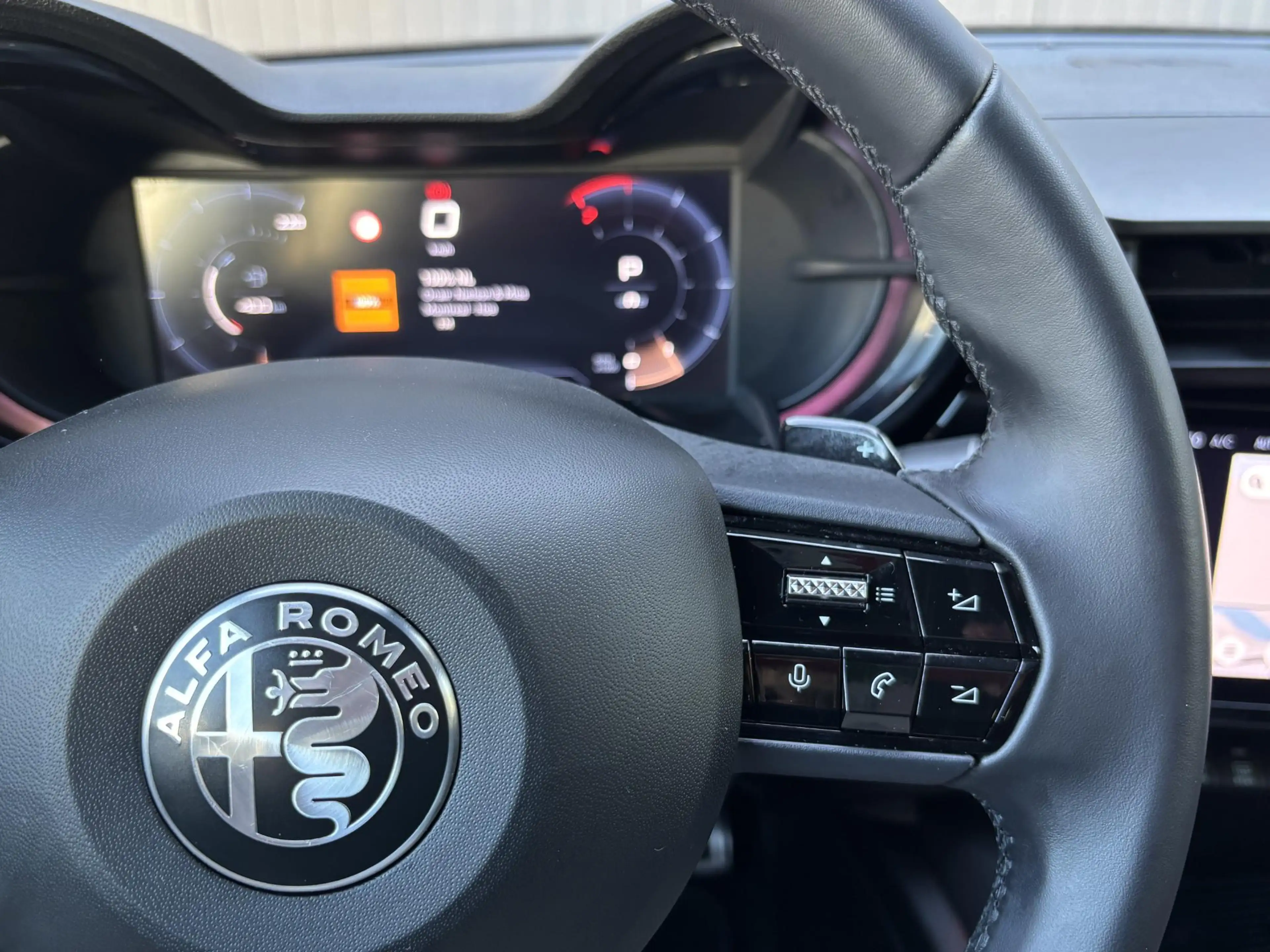 Alfa Romeo Junior 1.2 Turbo Hybrid Ibrida Speciale | Stoelverwarming — photo 13