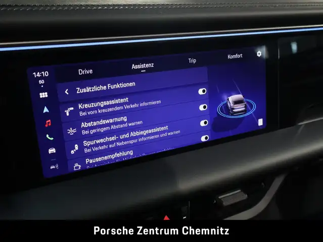 Porsche Macan view 18