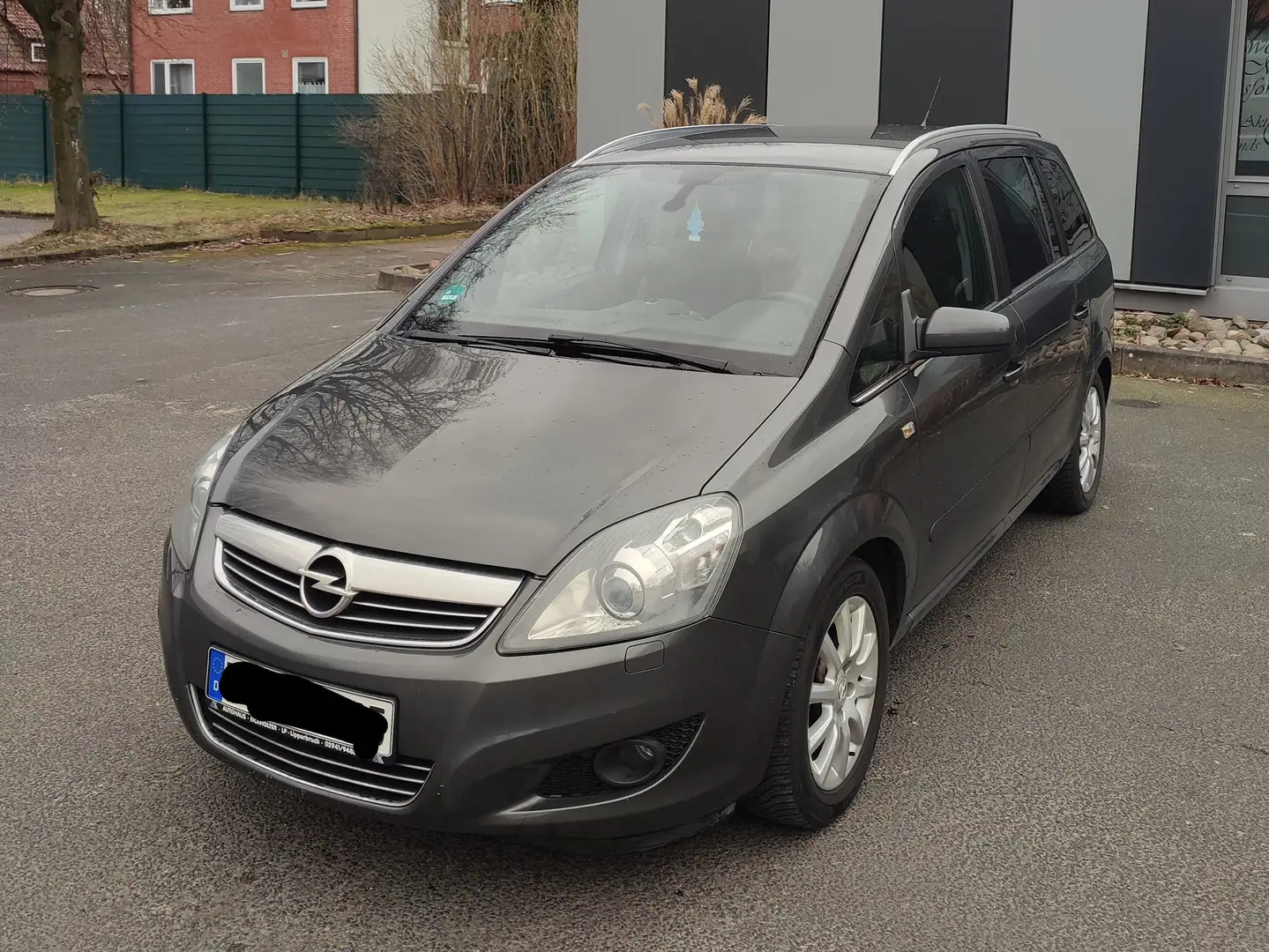Opel Zafira Zafira 1.6 Innovation 110 Jahre BI-XENON, AHK etc. Grau - 2