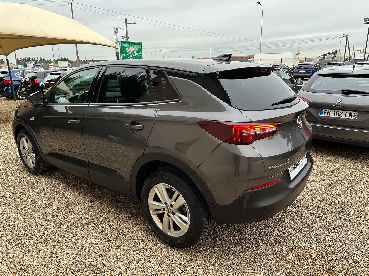 Opel Grandland X 1.5 Diesel 130ch Edition + pack Boite auto 2021 Gris - 2