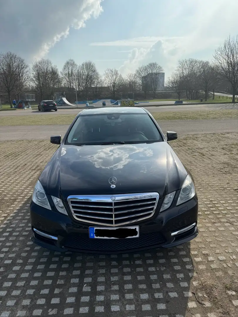 Mercedes-Benz E 500 4Matic BlueEFFICIENCY 7G-TRONIC Elegance Negru - 1