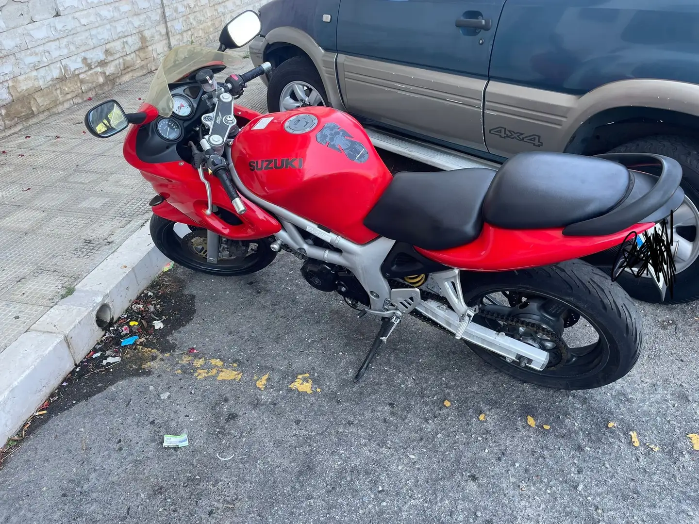 Suzuki SV 650 Rosso - 2