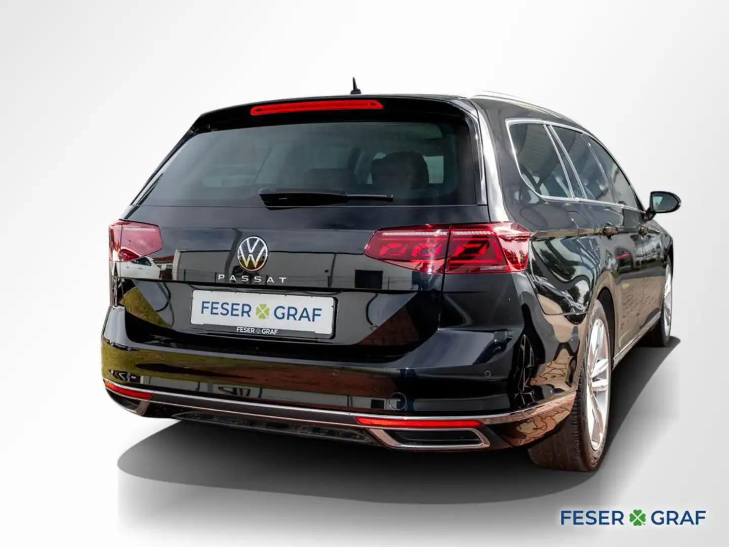 Volkswagen Passat Variant 2.0TDI DSG MATRIX/ACC/AHK/PANO/NAVI Zwart - 2